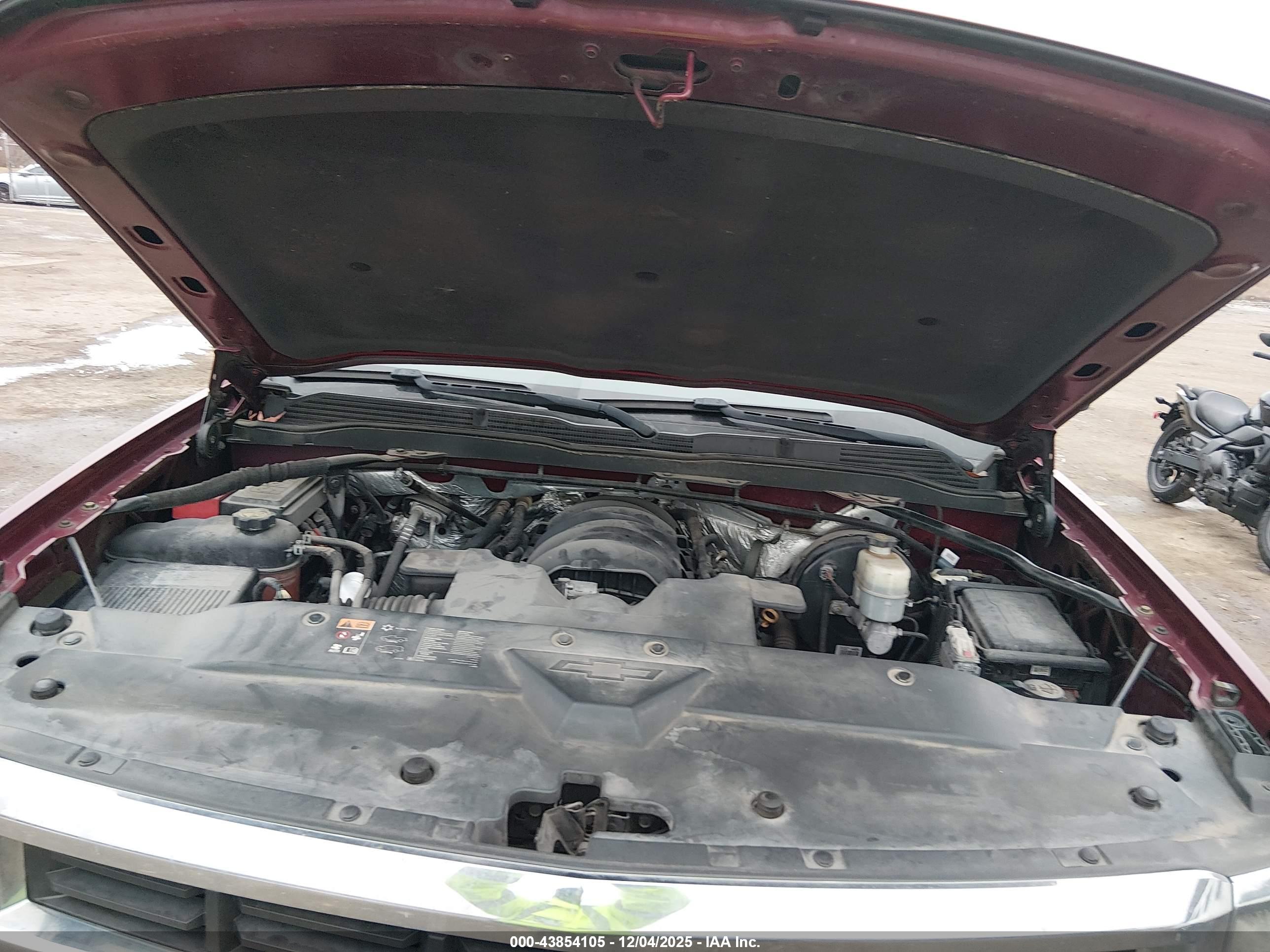 CHEVROLET SILVERADO image 10