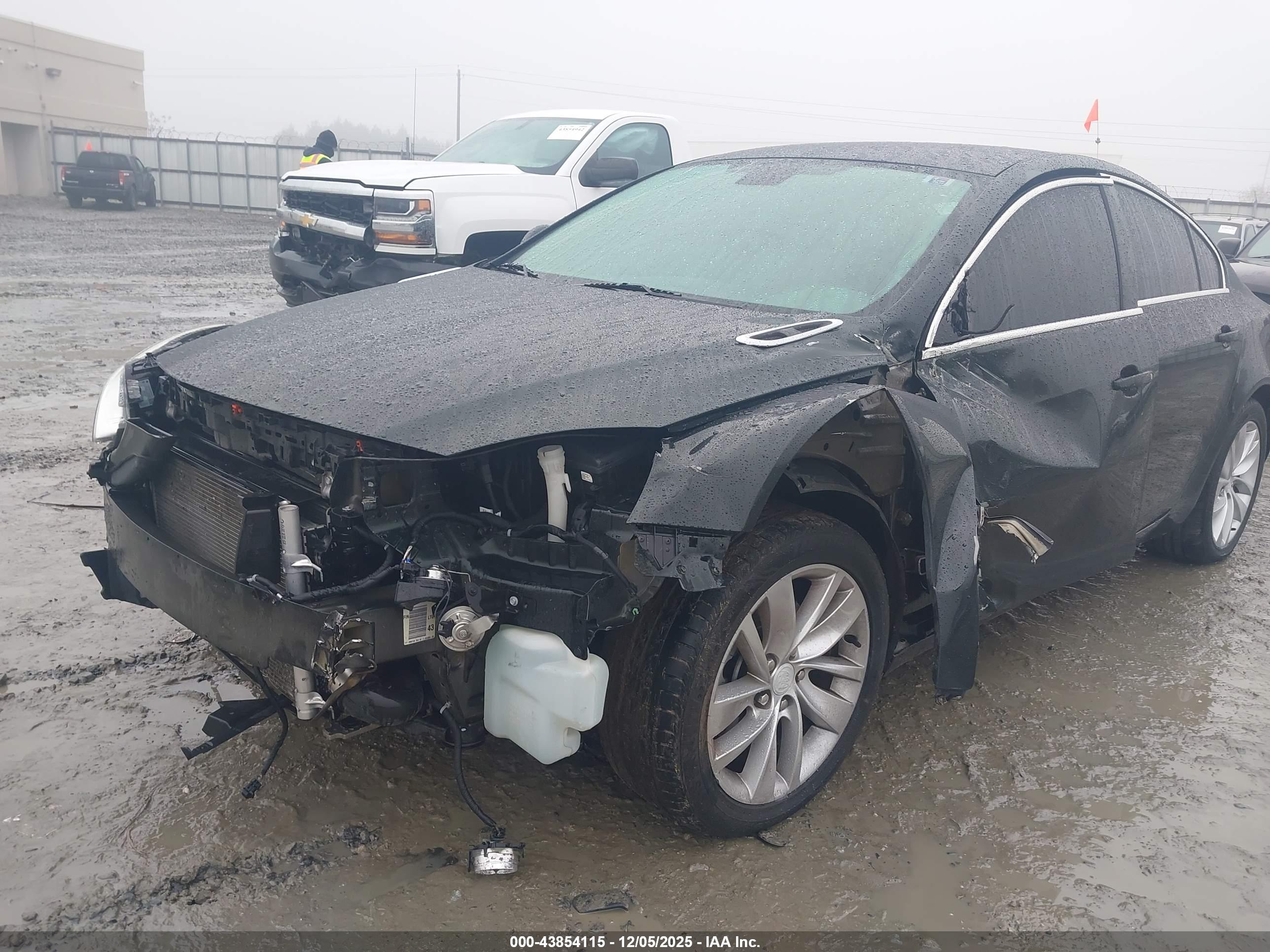 BUICK REGAL image 6