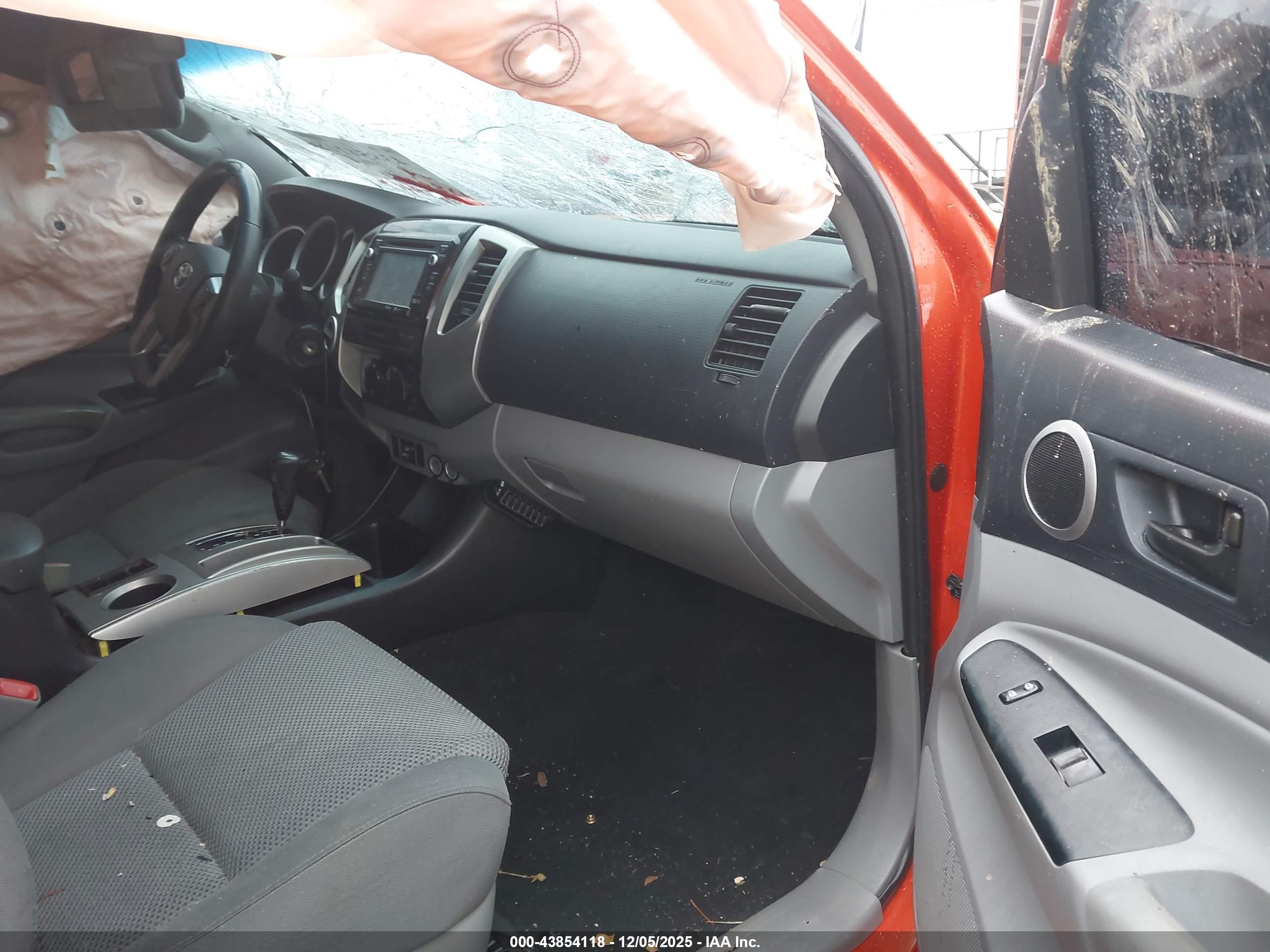 TOYOTA TACOMA image 5