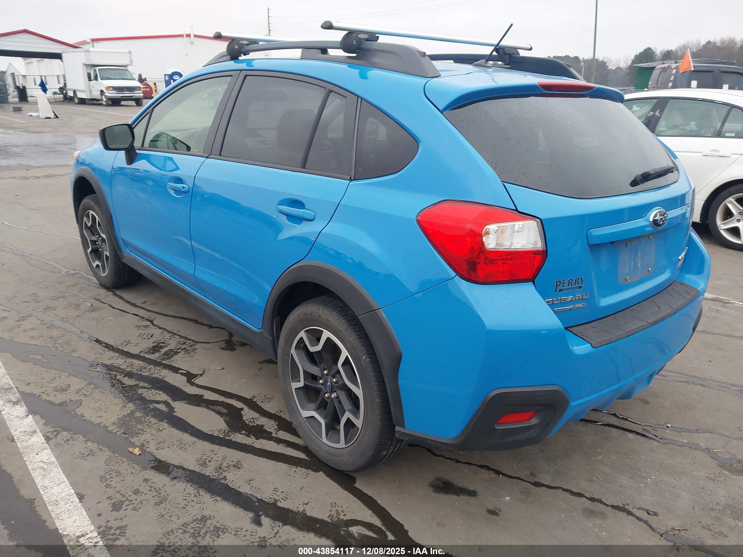 SUBARU CROSSTREK image 3