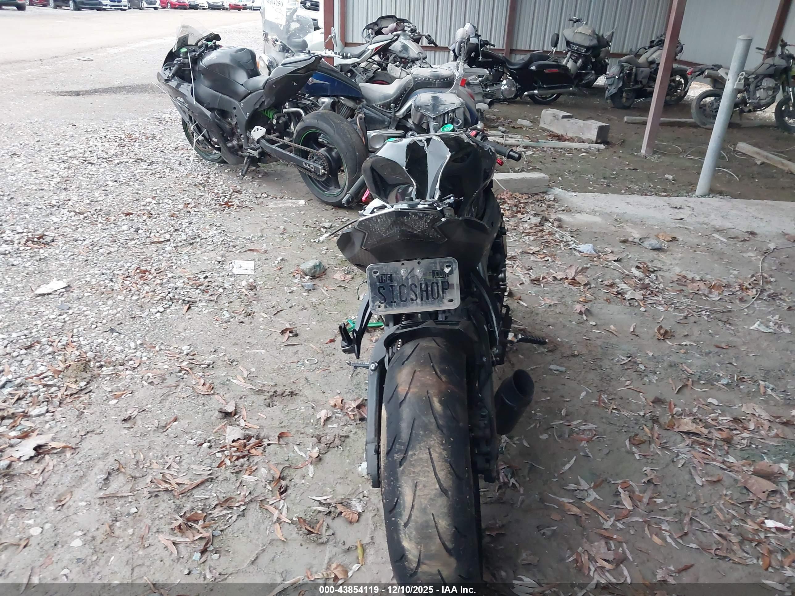 KAWASAKI ZX636 image 6