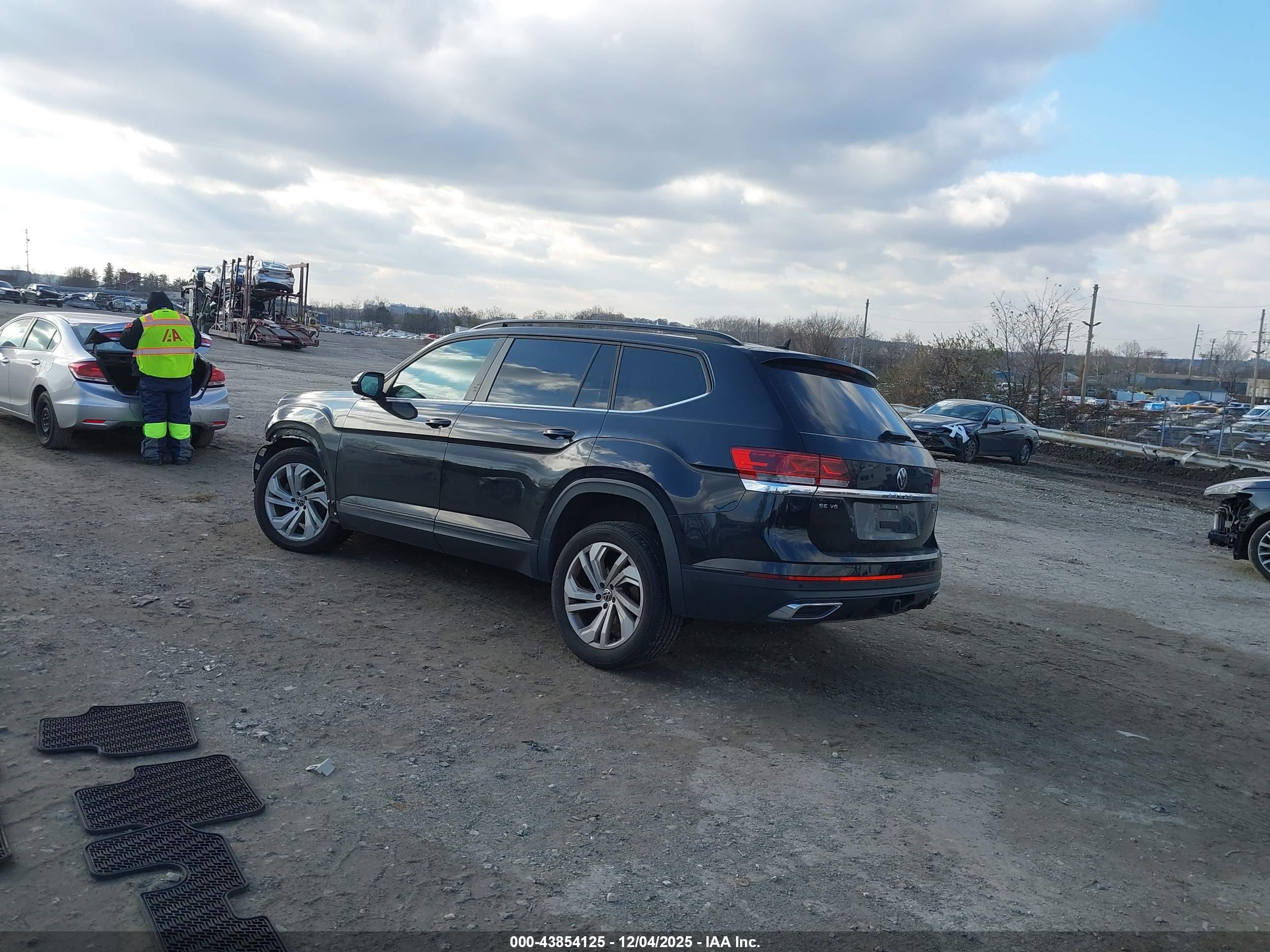 VOLKSWAGEN ATLAS image 3