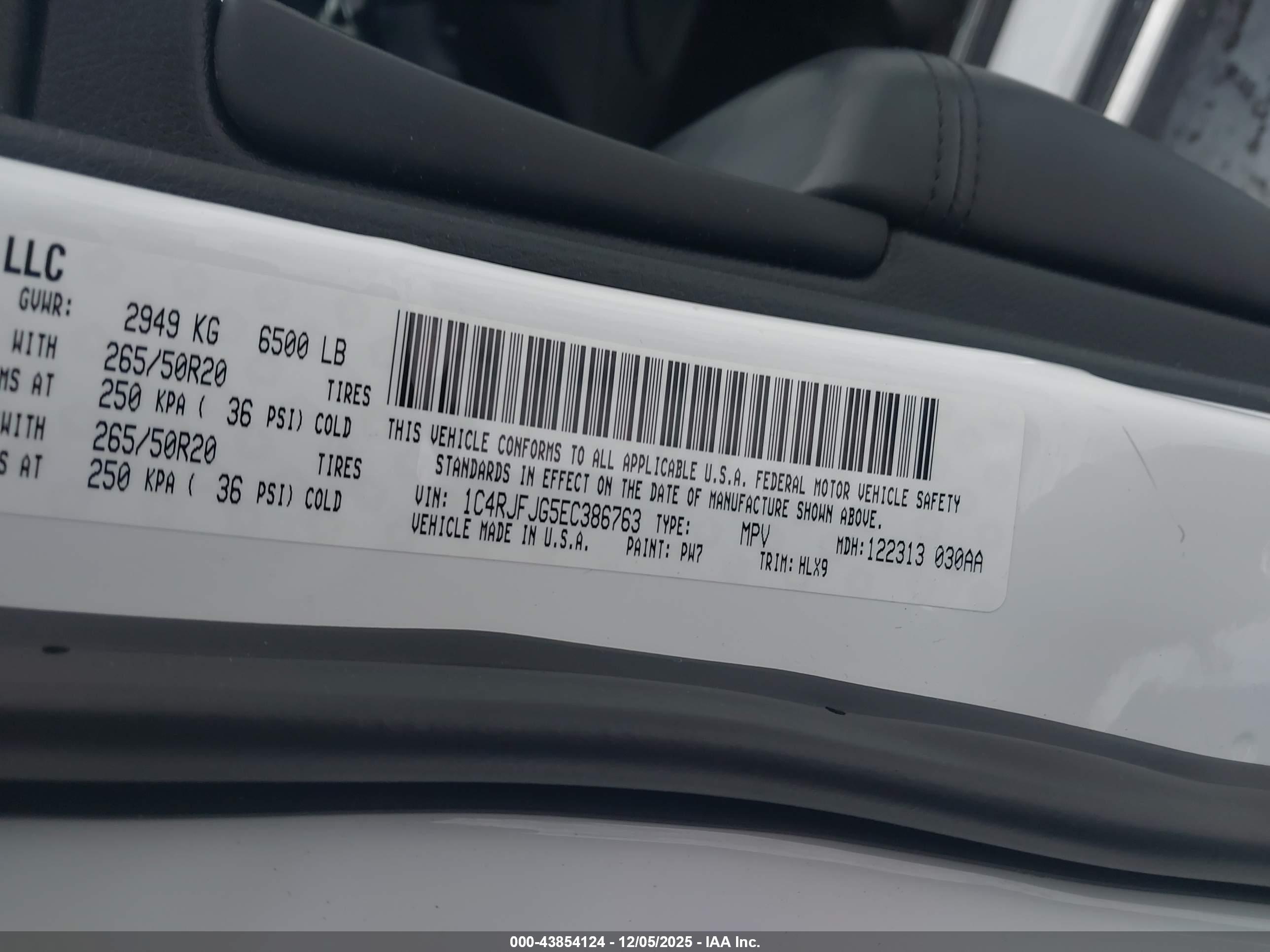 JEEP GRAND image 9