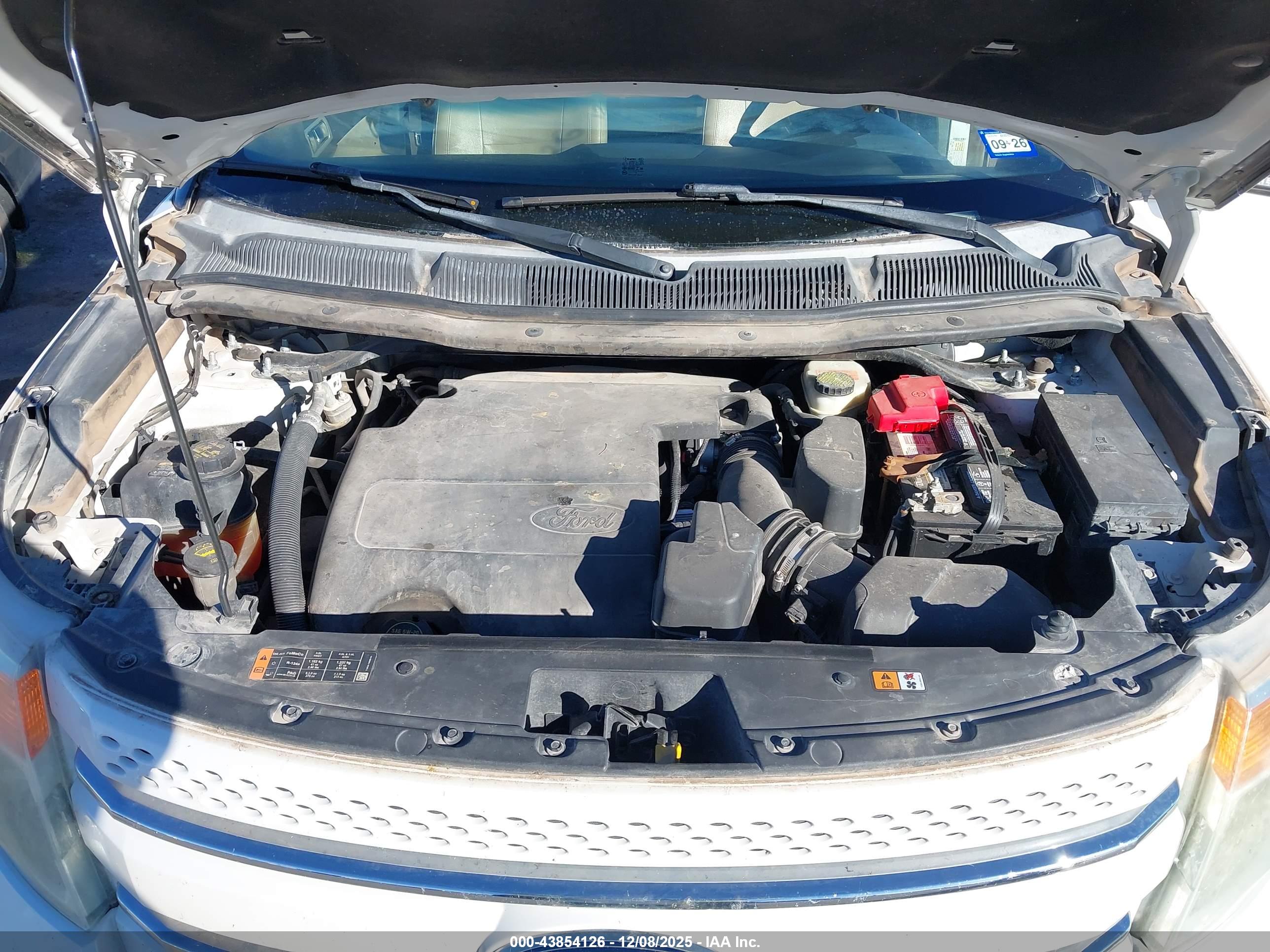 FORD EXPLORER image 10