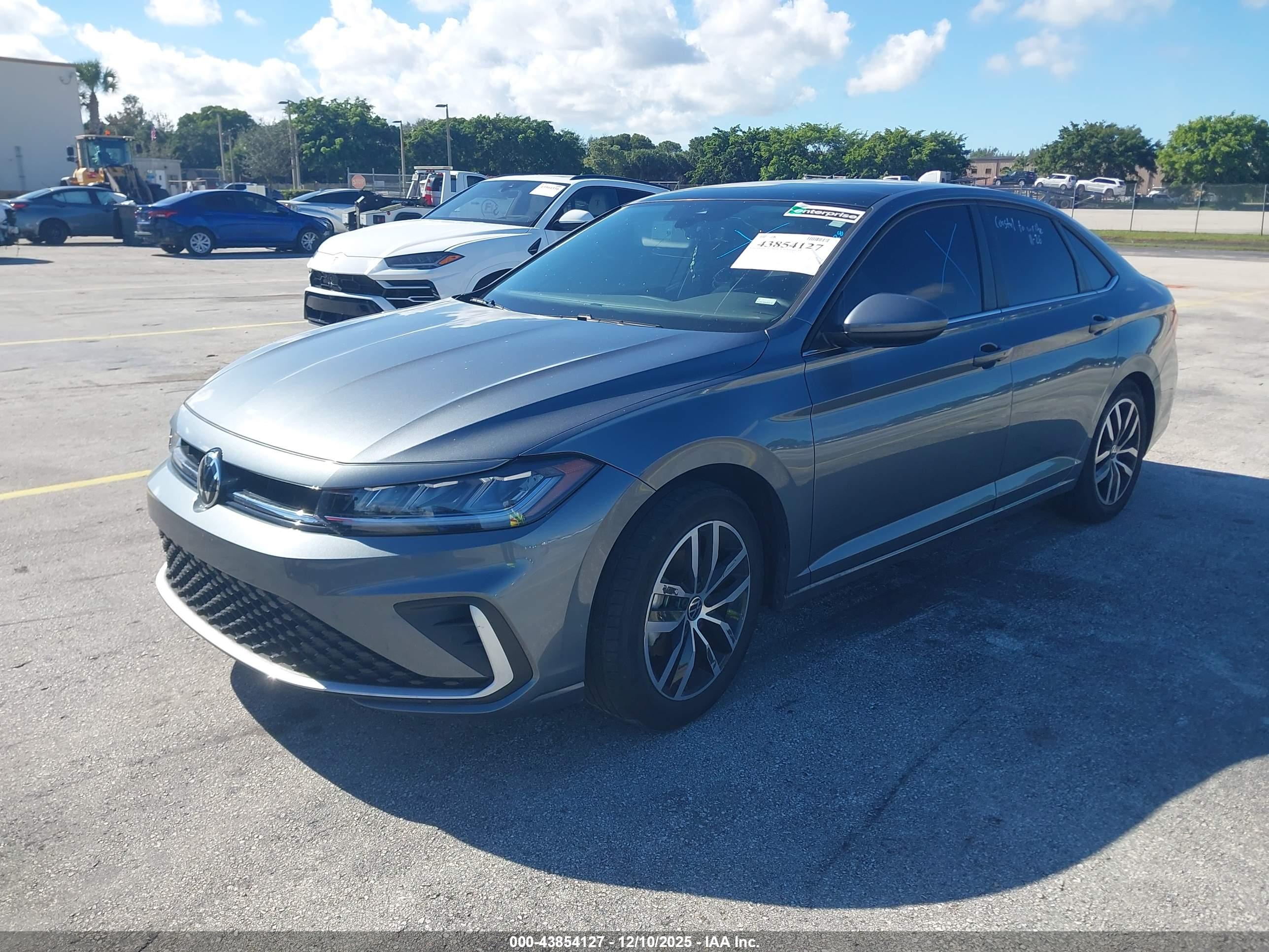 VOLKSWAGEN JETTA image 2