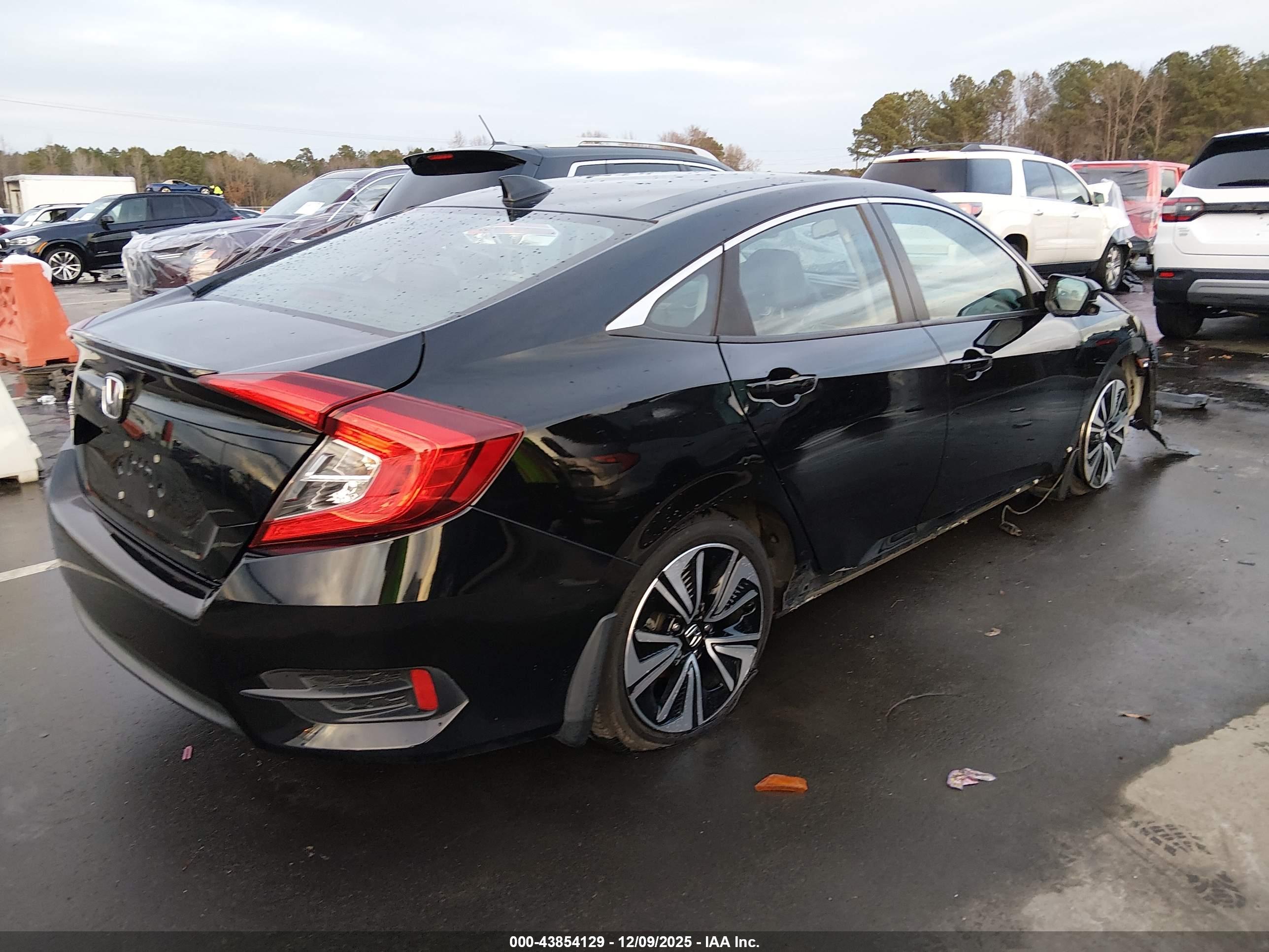 HONDA CIVIC image 4
