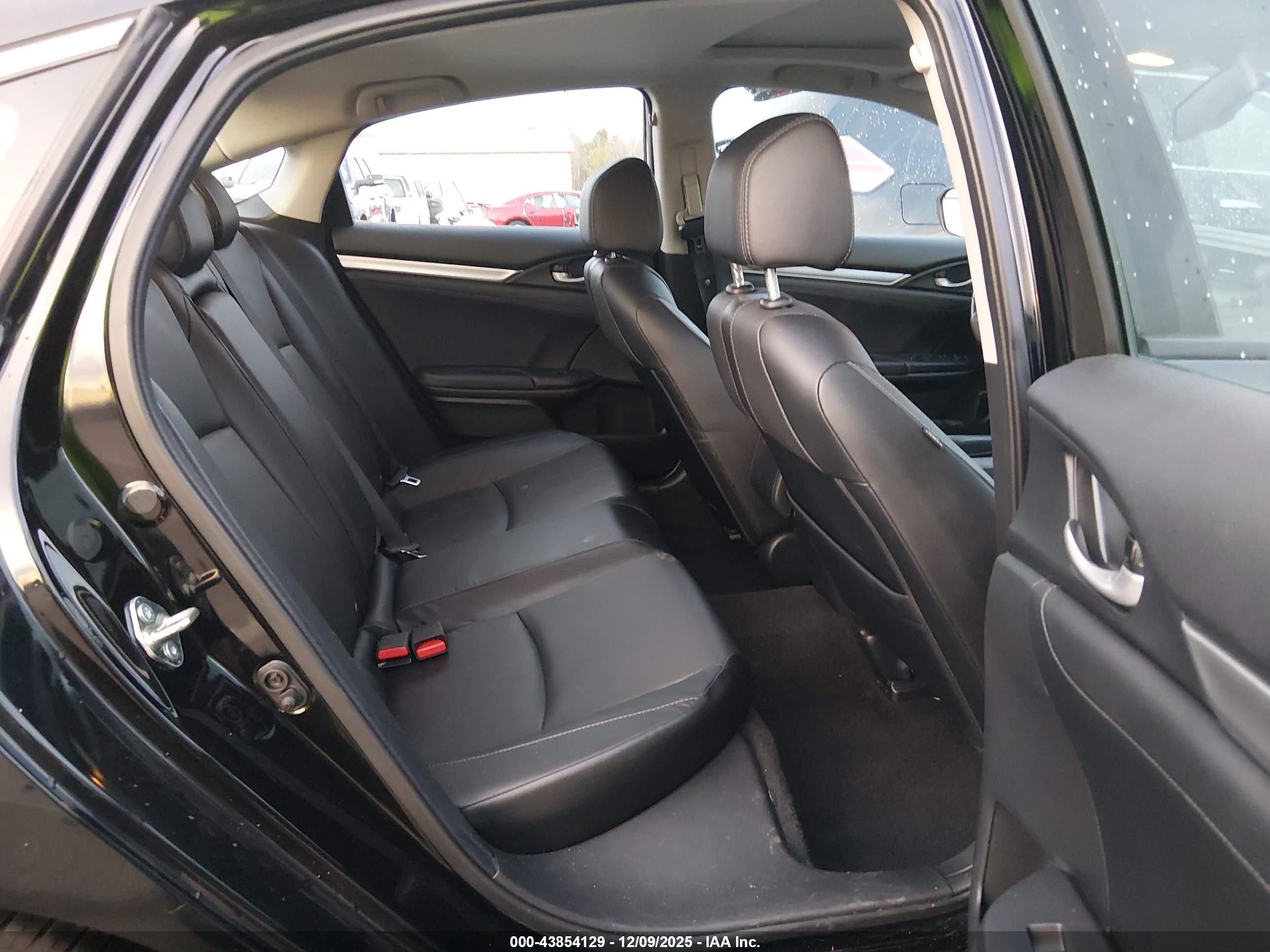 HONDA CIVIC image 8