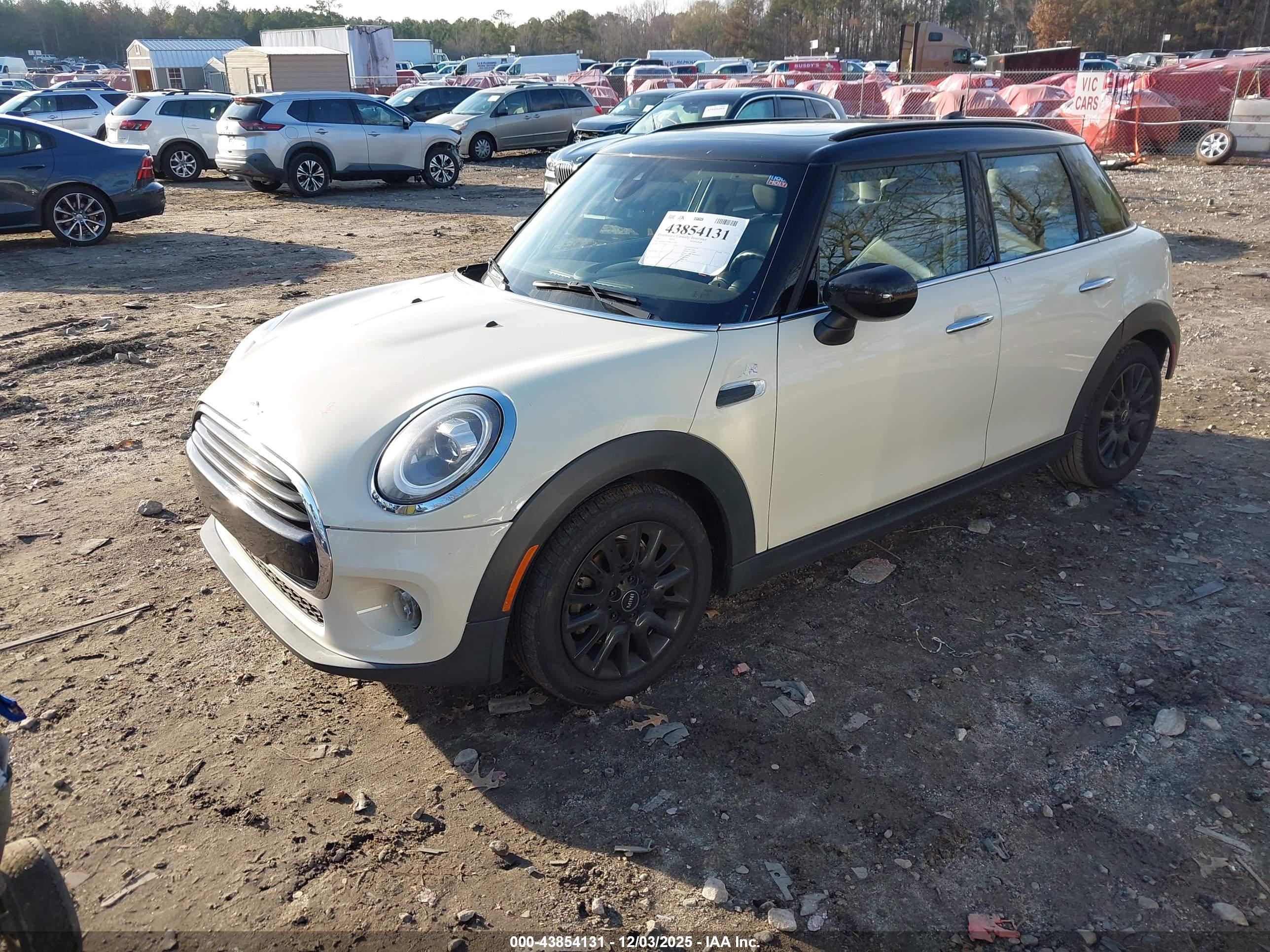 MINI HARDTOP image 2