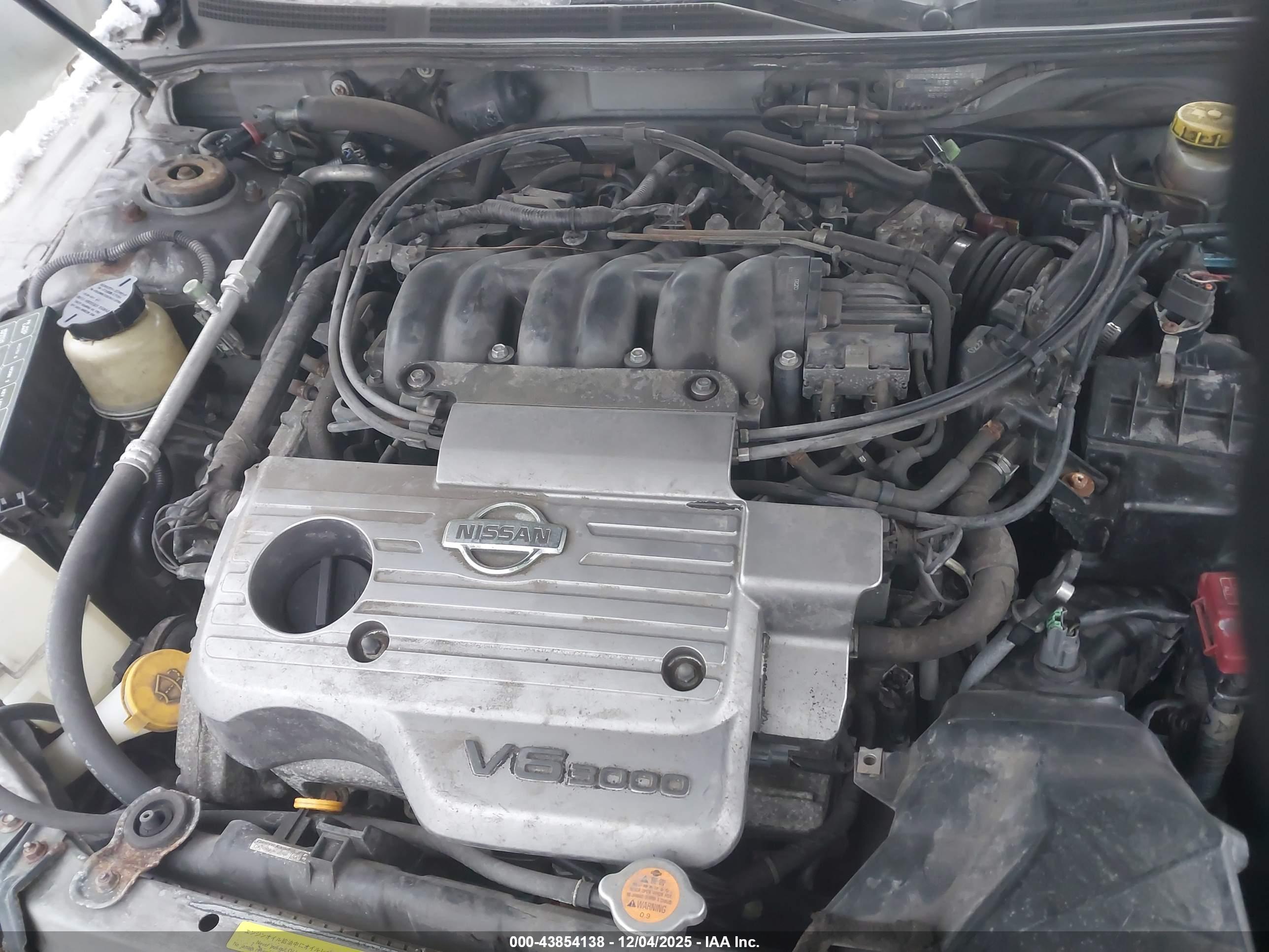 NISSAN MAXIMA image 10