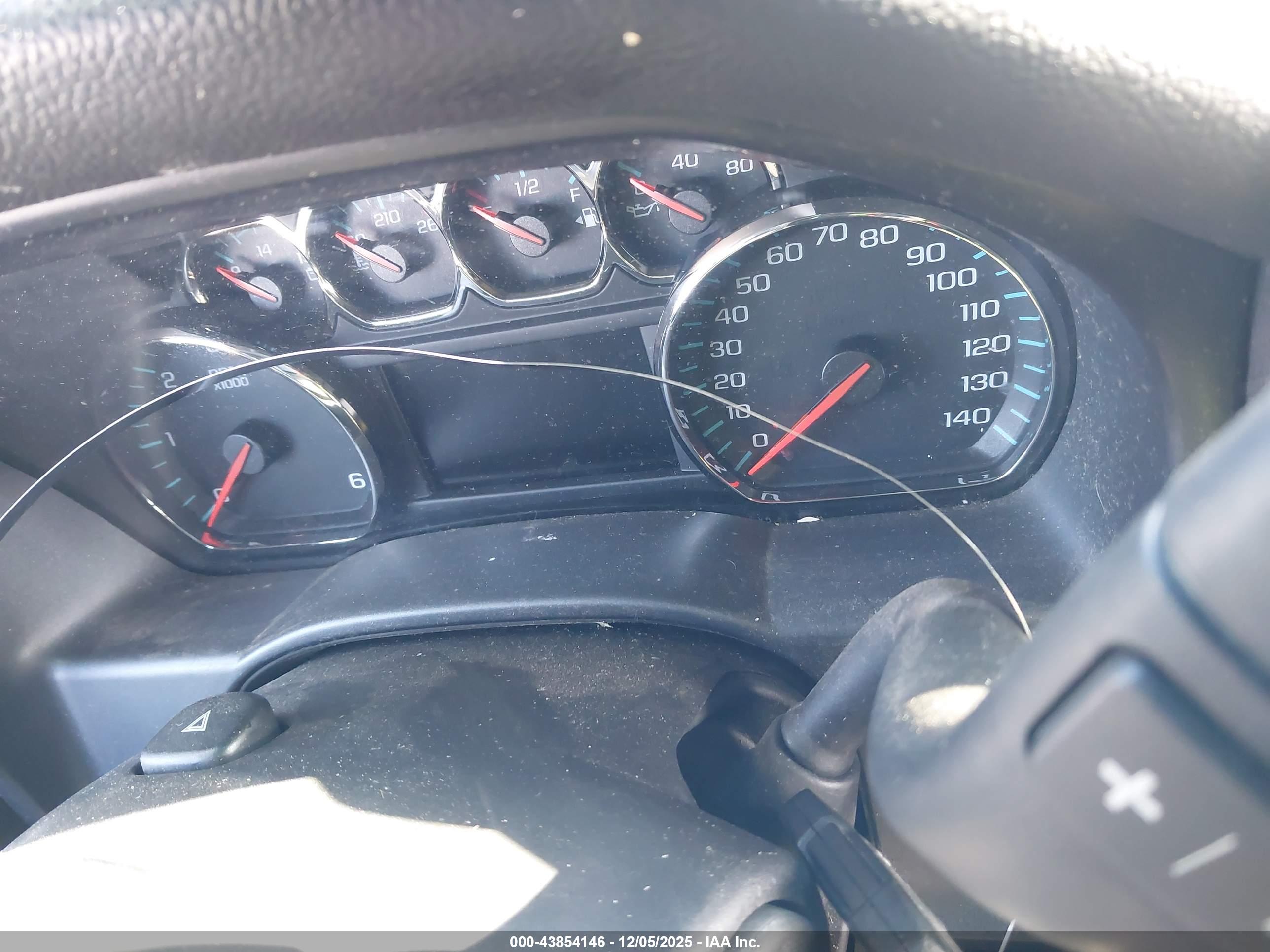 CHEVROLET SILVERADO image 7