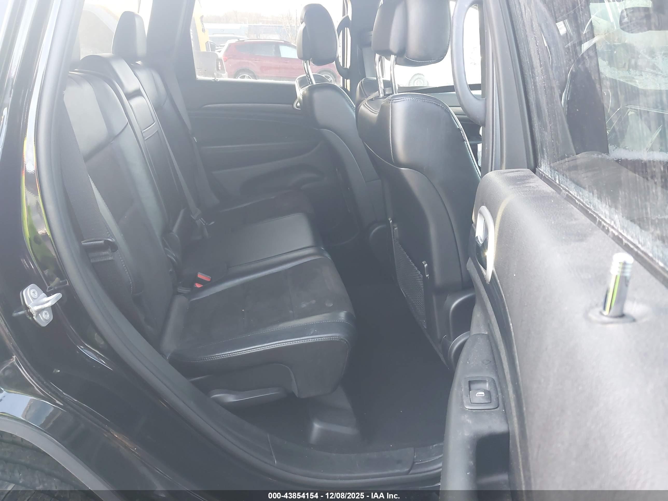 JEEP GRAND image 8