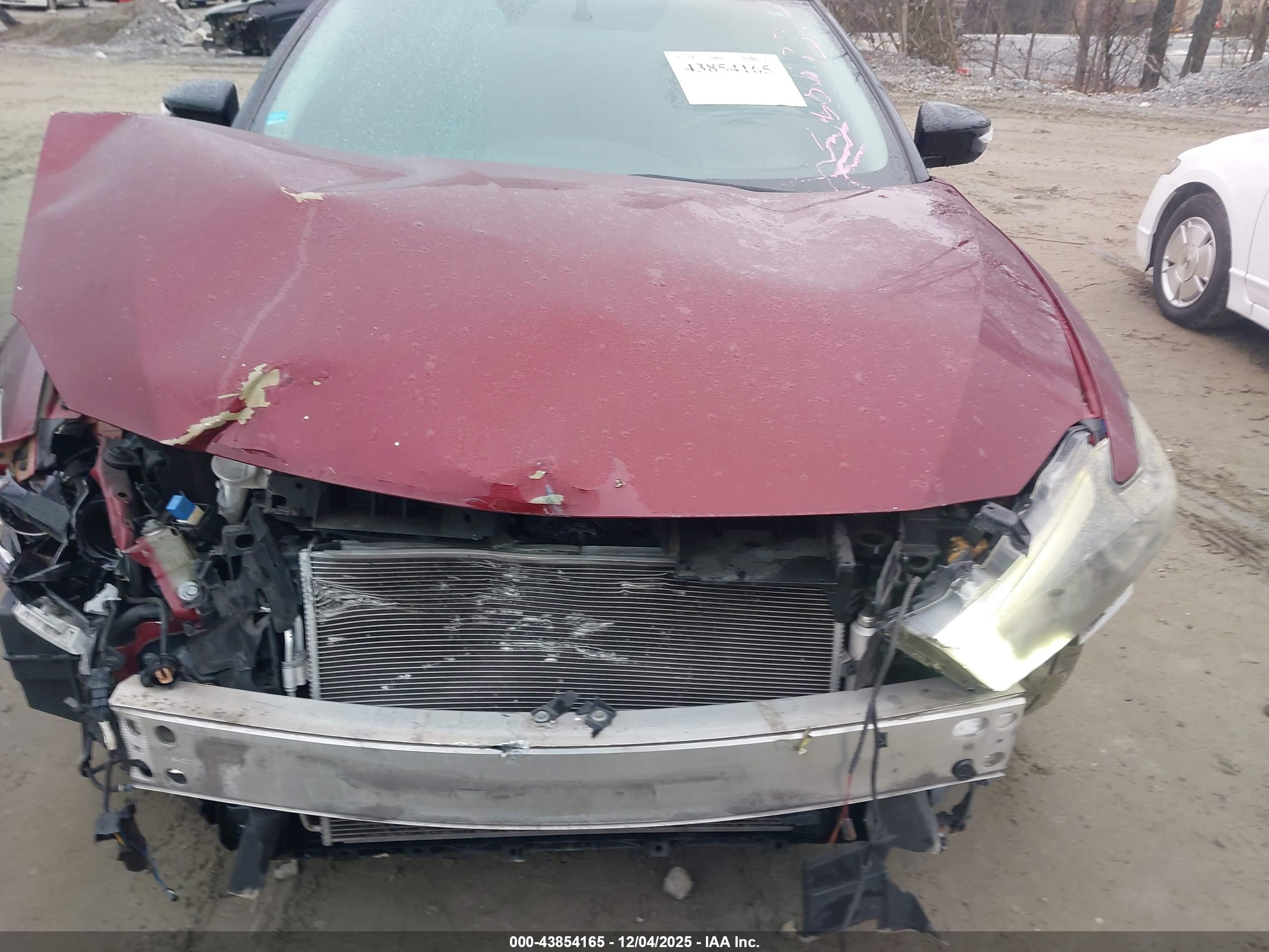 NISSAN MAXIMA image 6