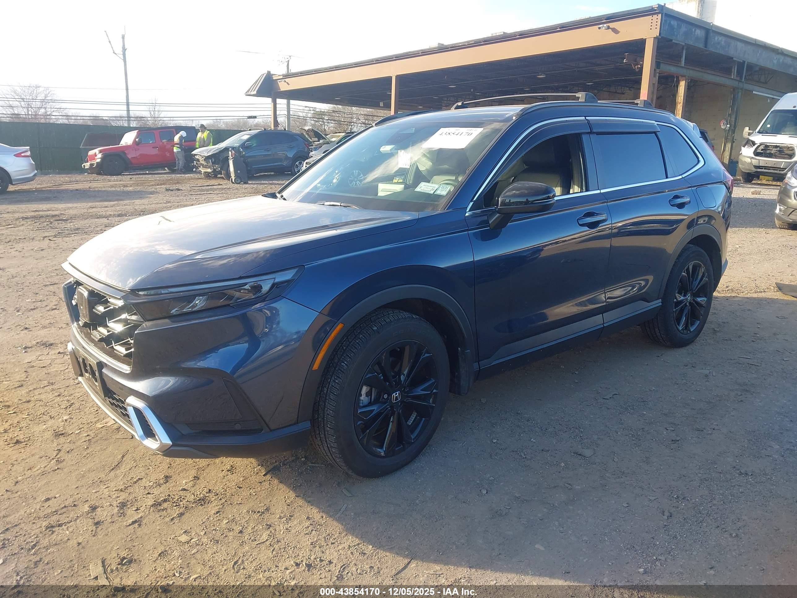 HONDA CR-V image 2