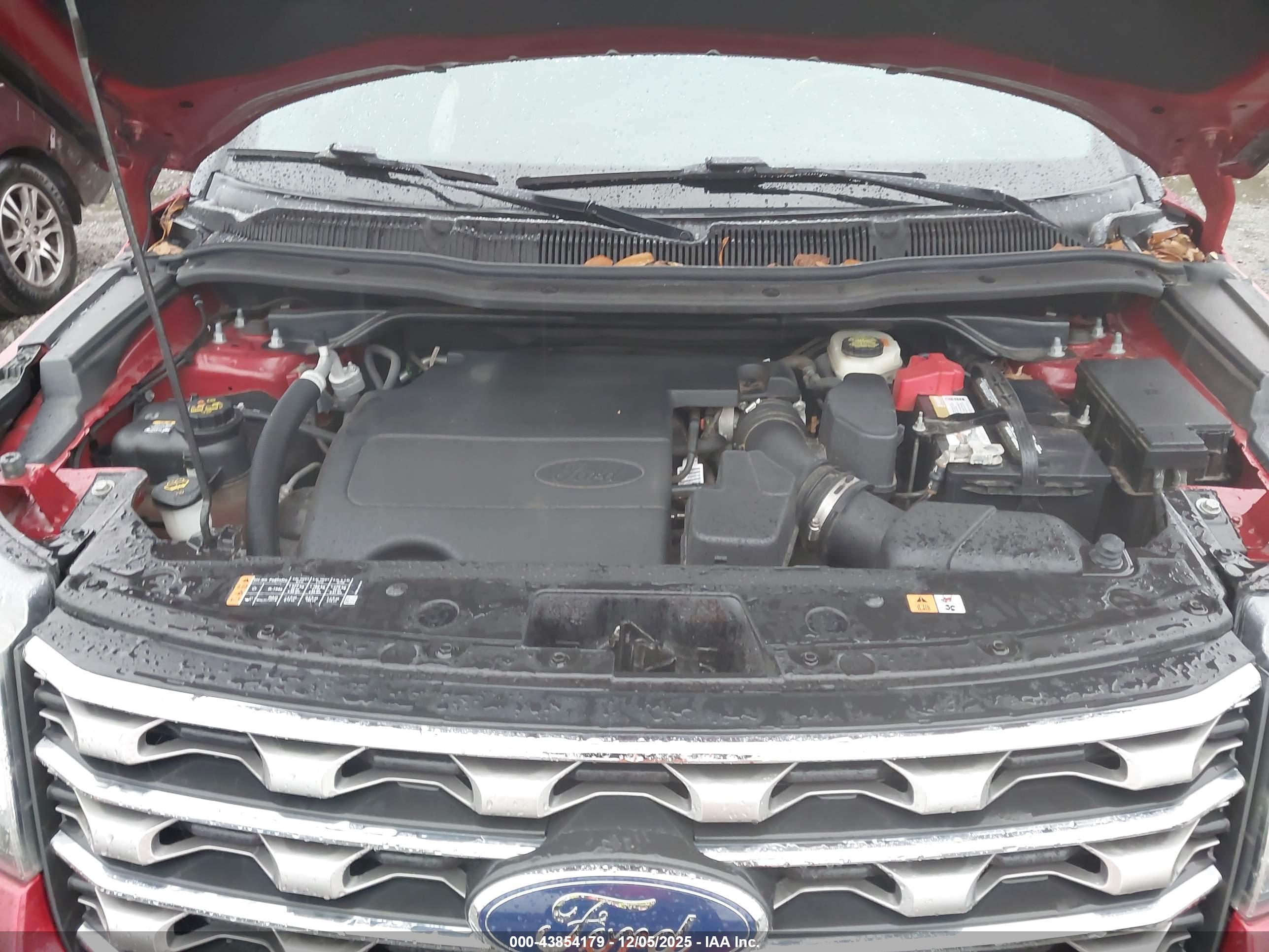 FORD EXPLORER image 10