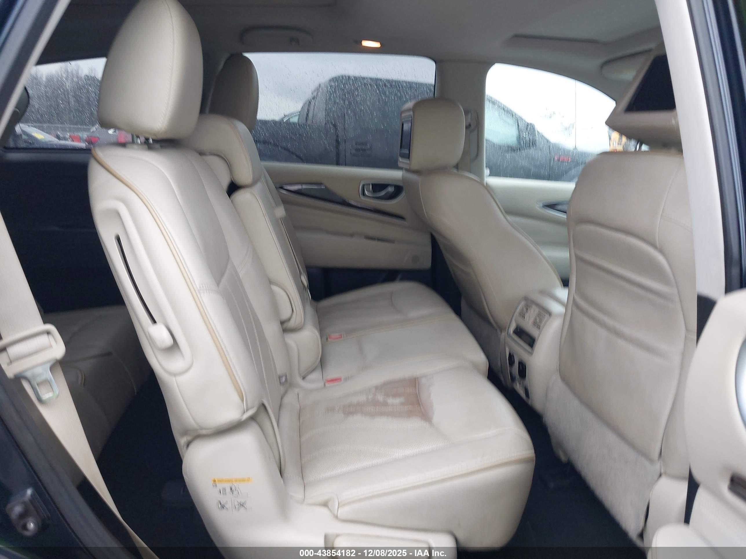 INFINITI QX60 image 8