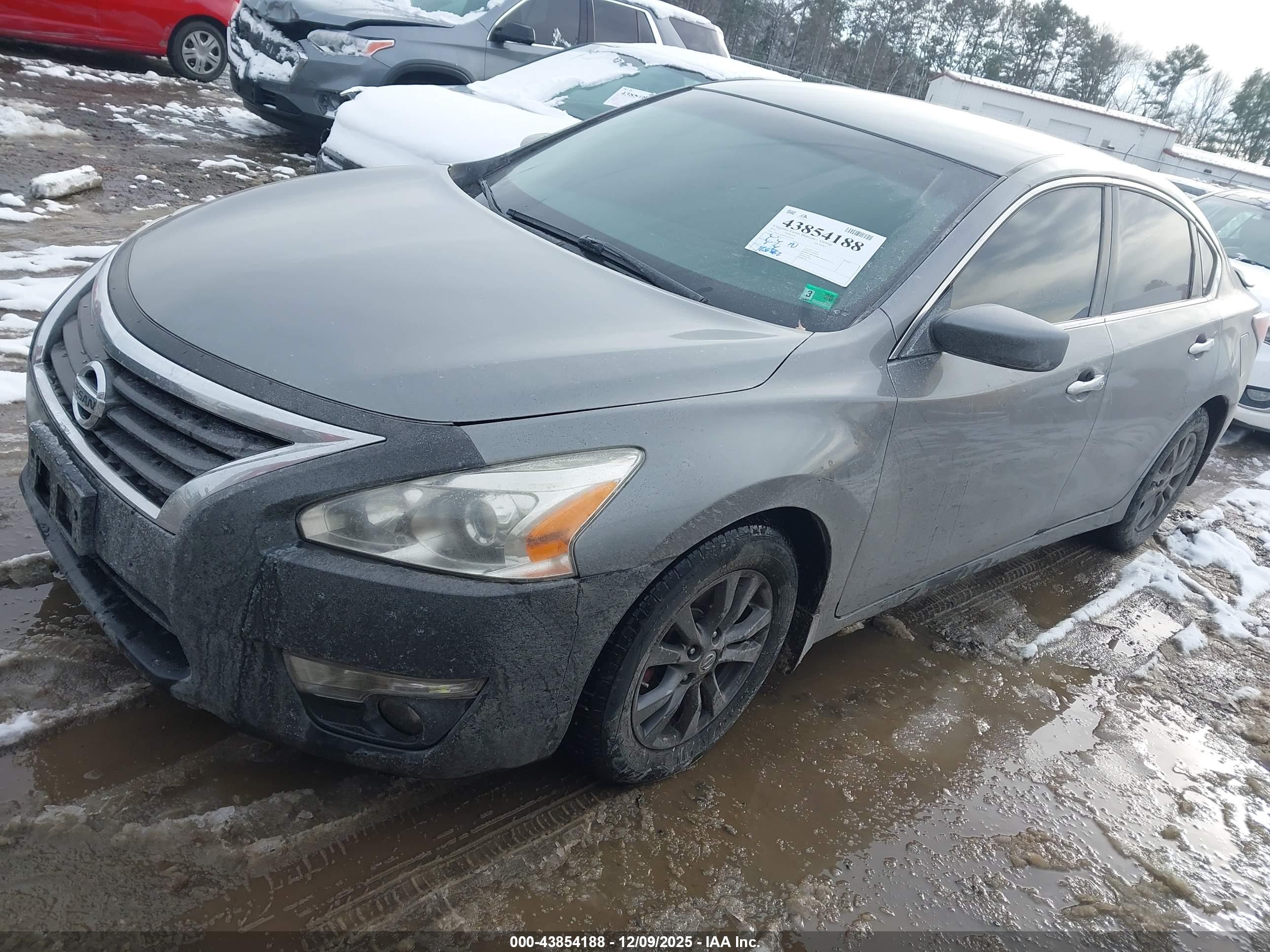 NISSAN ALTIMA image 2