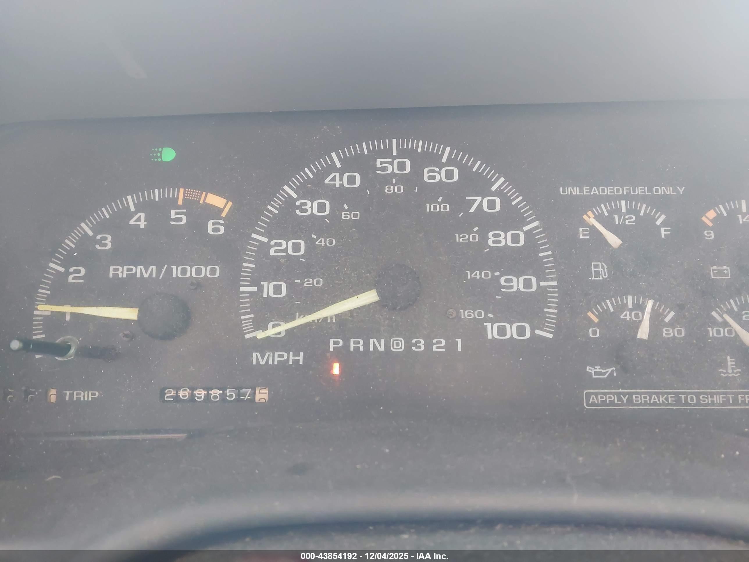 CHEVROLET GMT-400 image 7