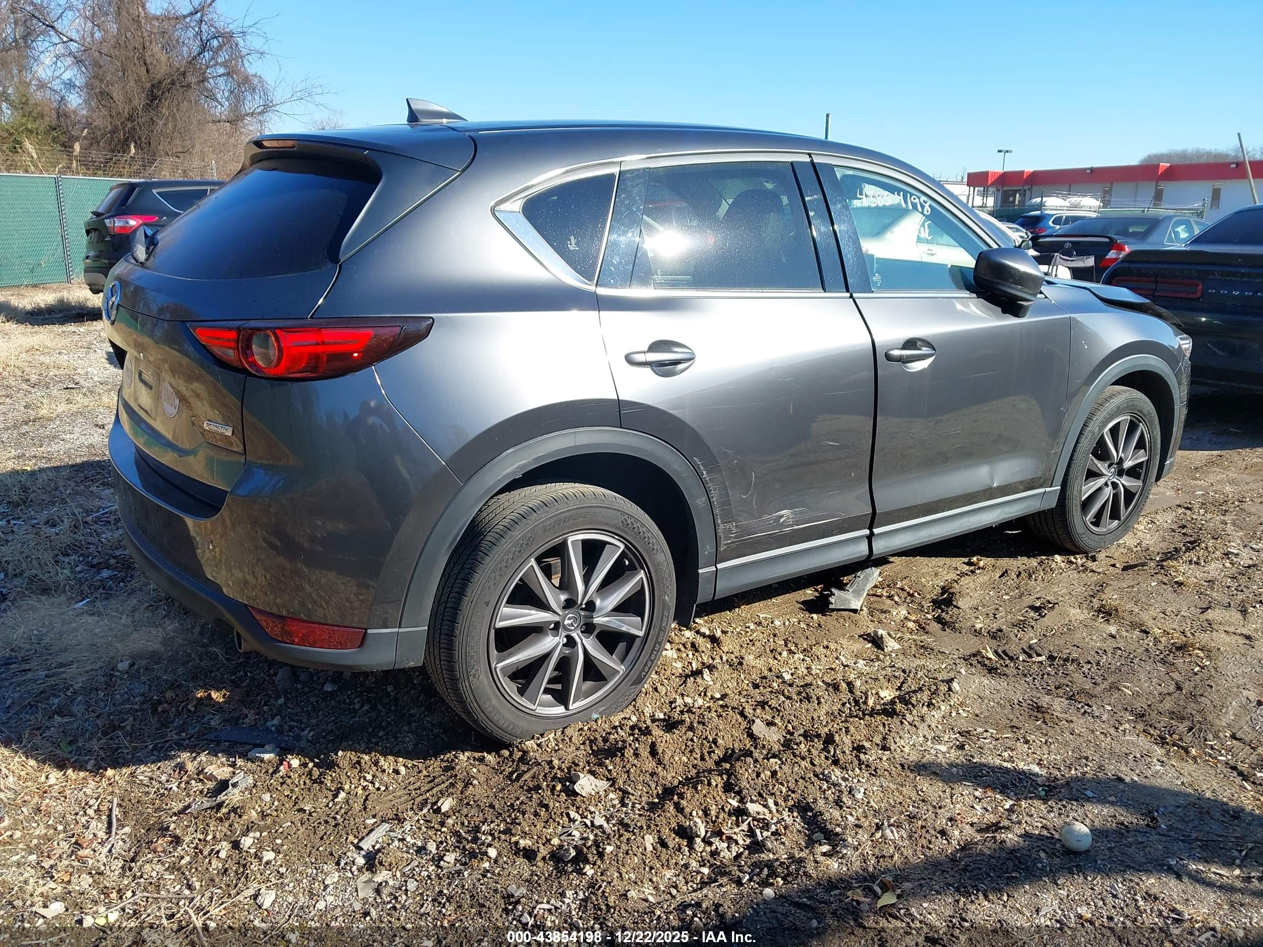 MAZDA CX-5 image 4