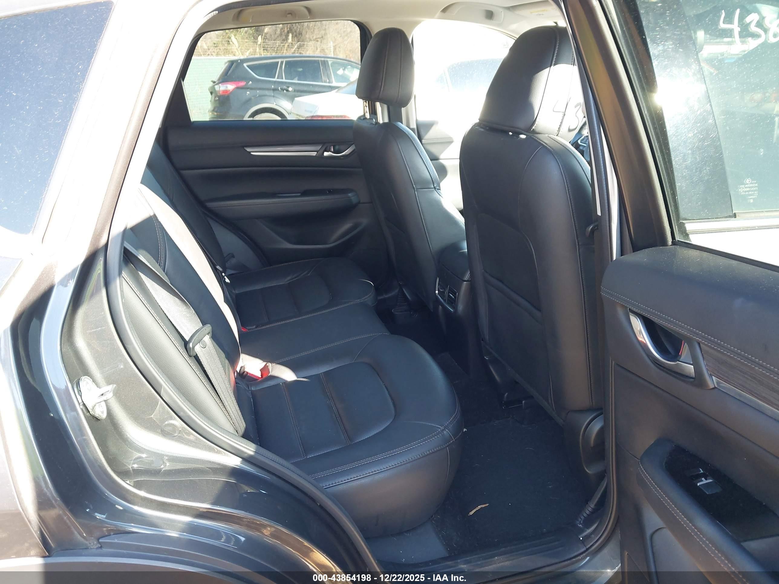 MAZDA CX-5 image 8