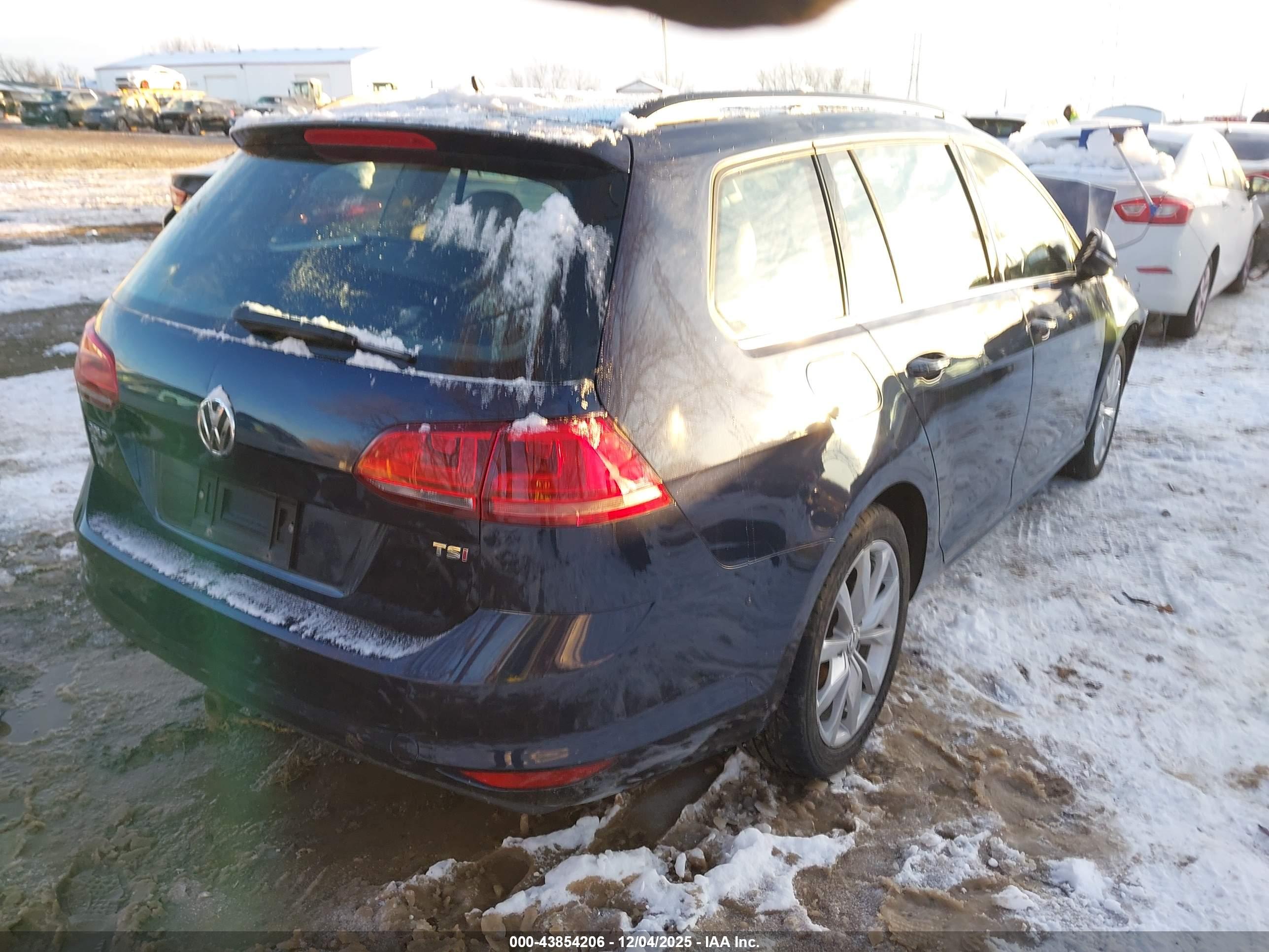 VOLKSWAGEN GOLF image 4