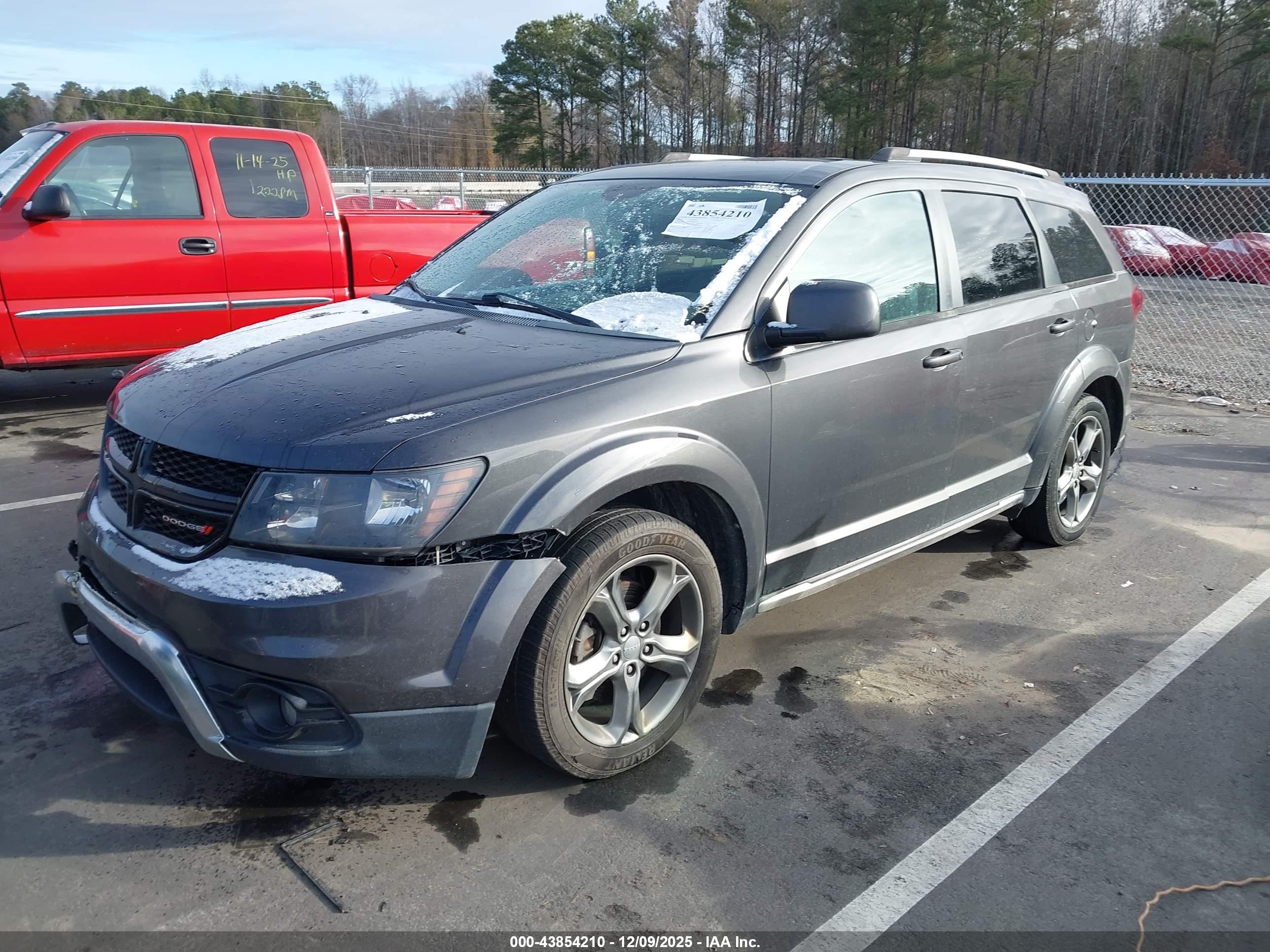 DODGE JOURNEY image 2
