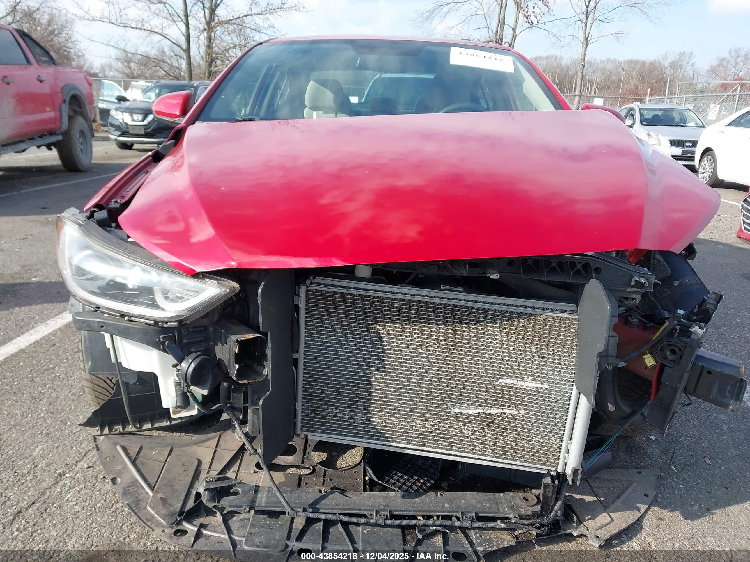 HYUNDAI ELANTRA image 6