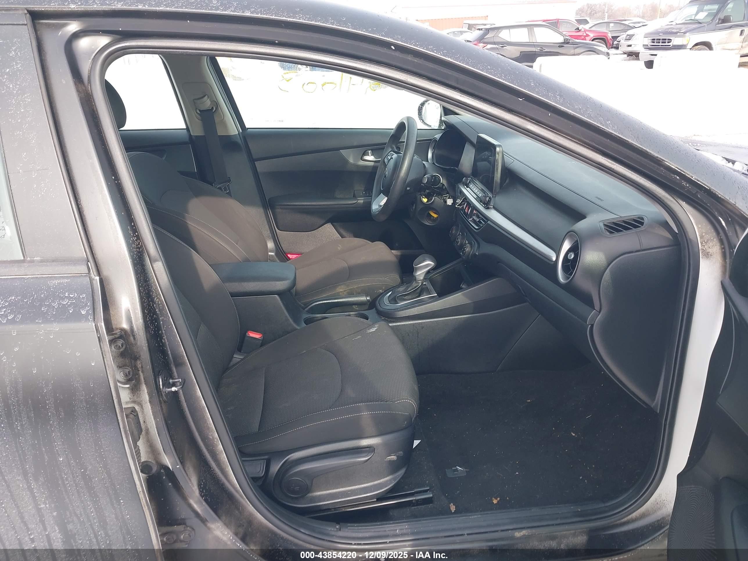 KIA FORTE image 5