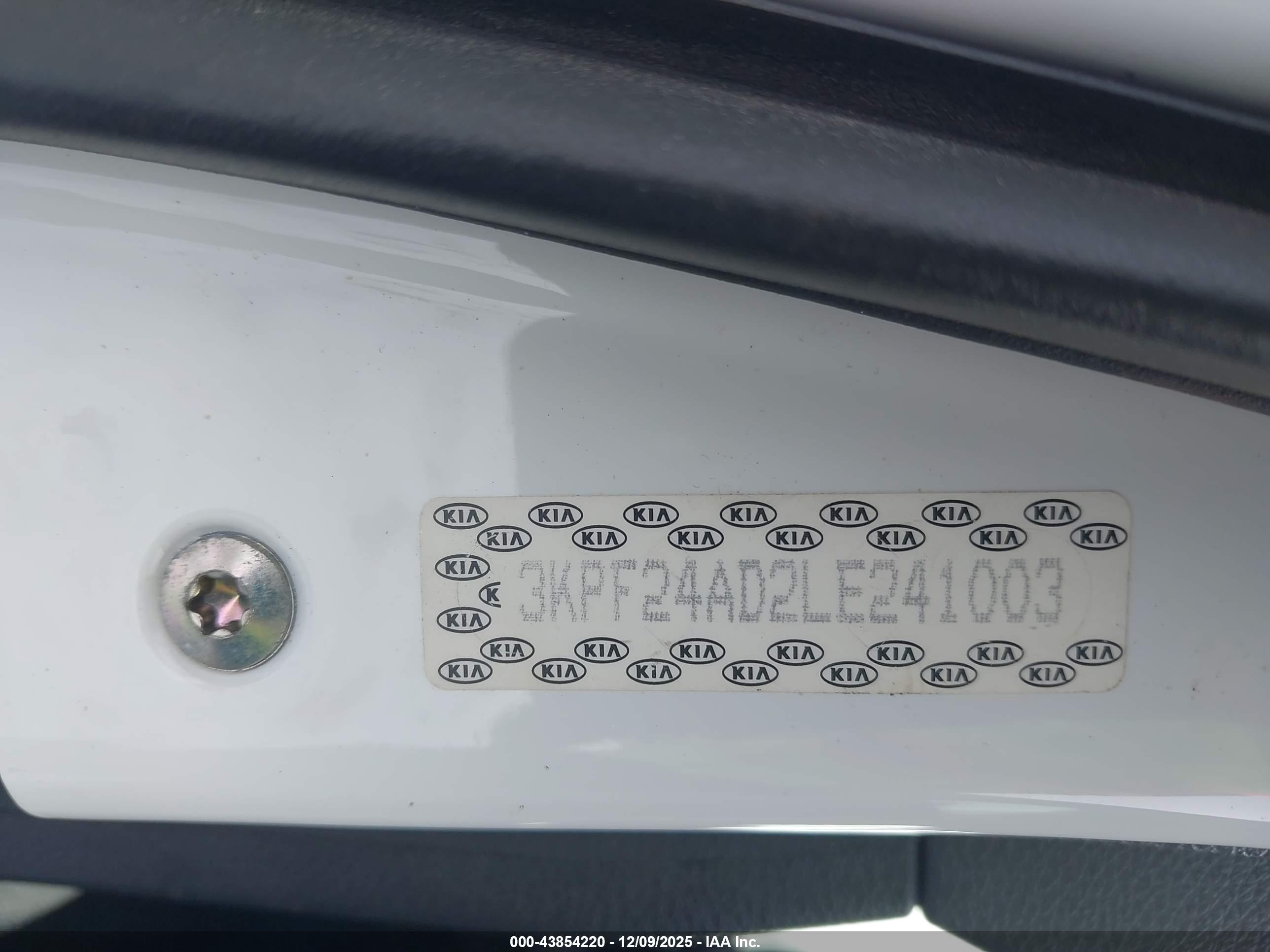KIA FORTE image 9