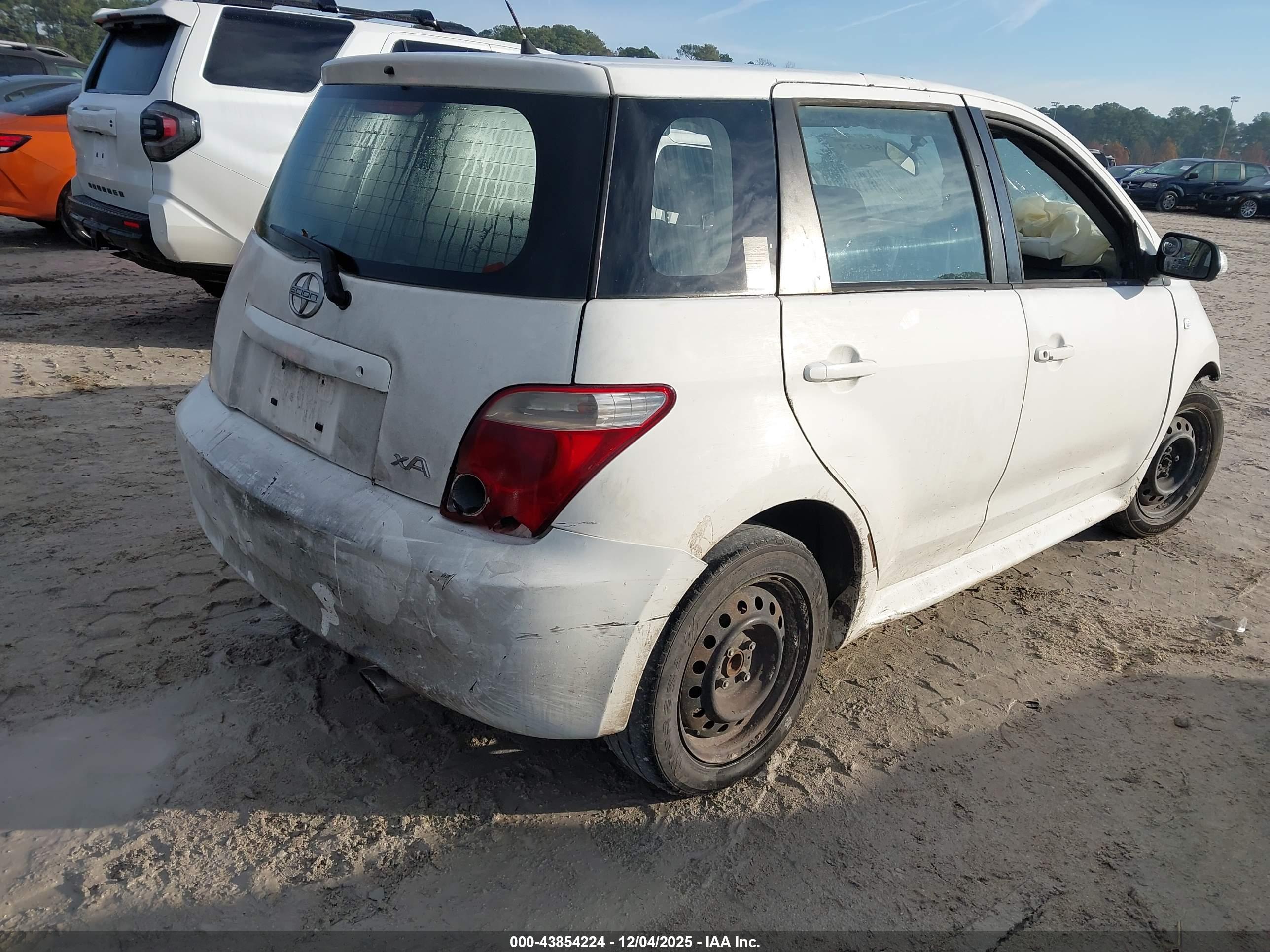 SCION XA image 4
