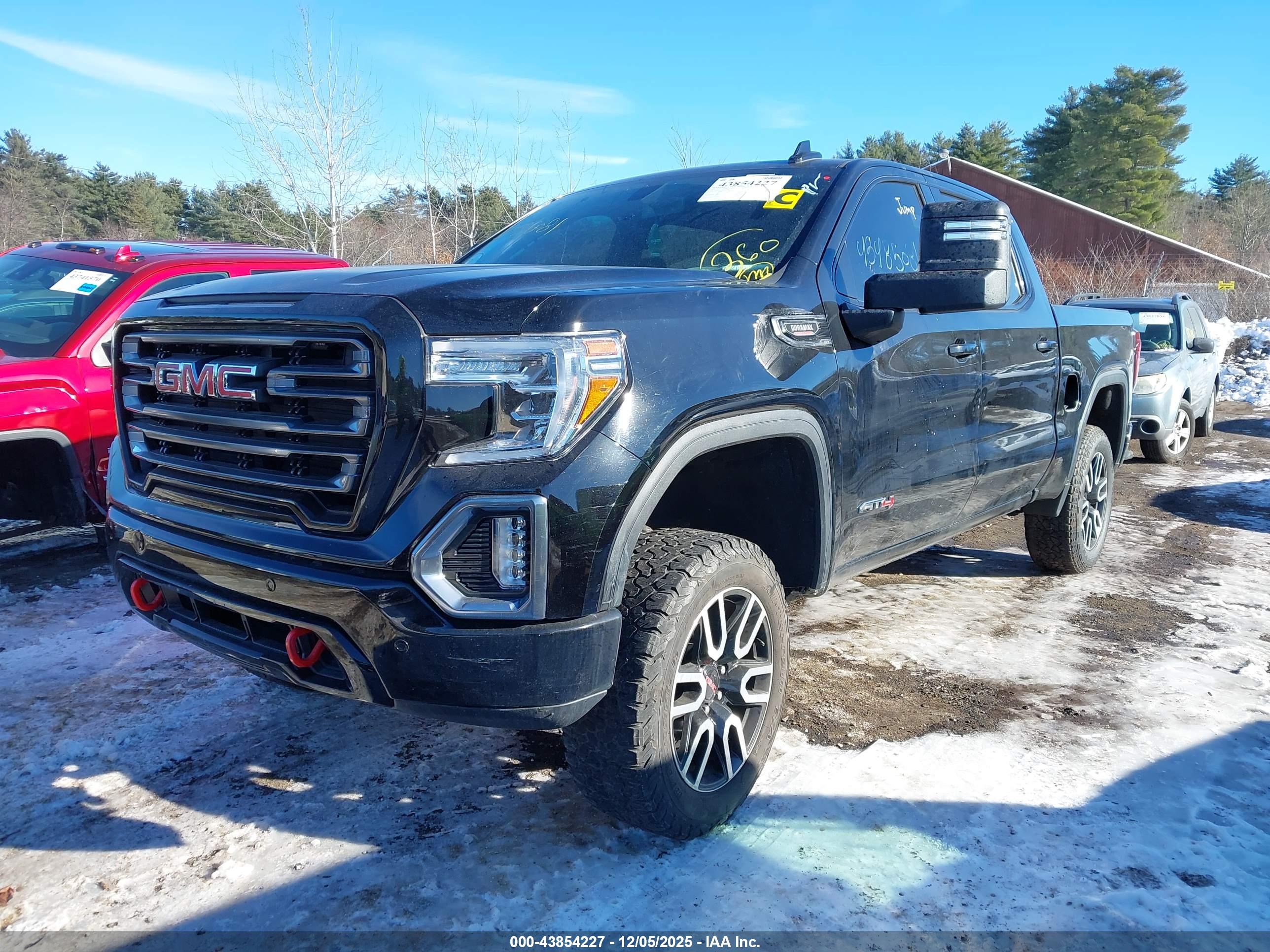 GMC SIERRA image 2