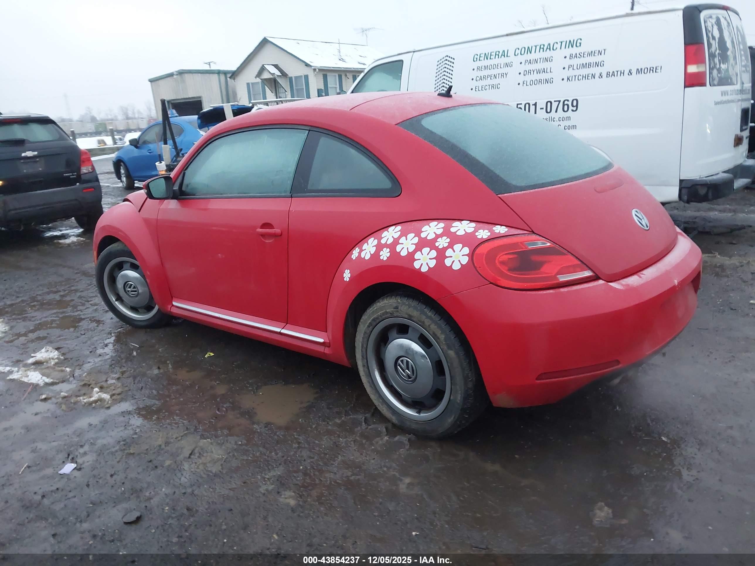 VOLKSWAGEN BEETLE image 3