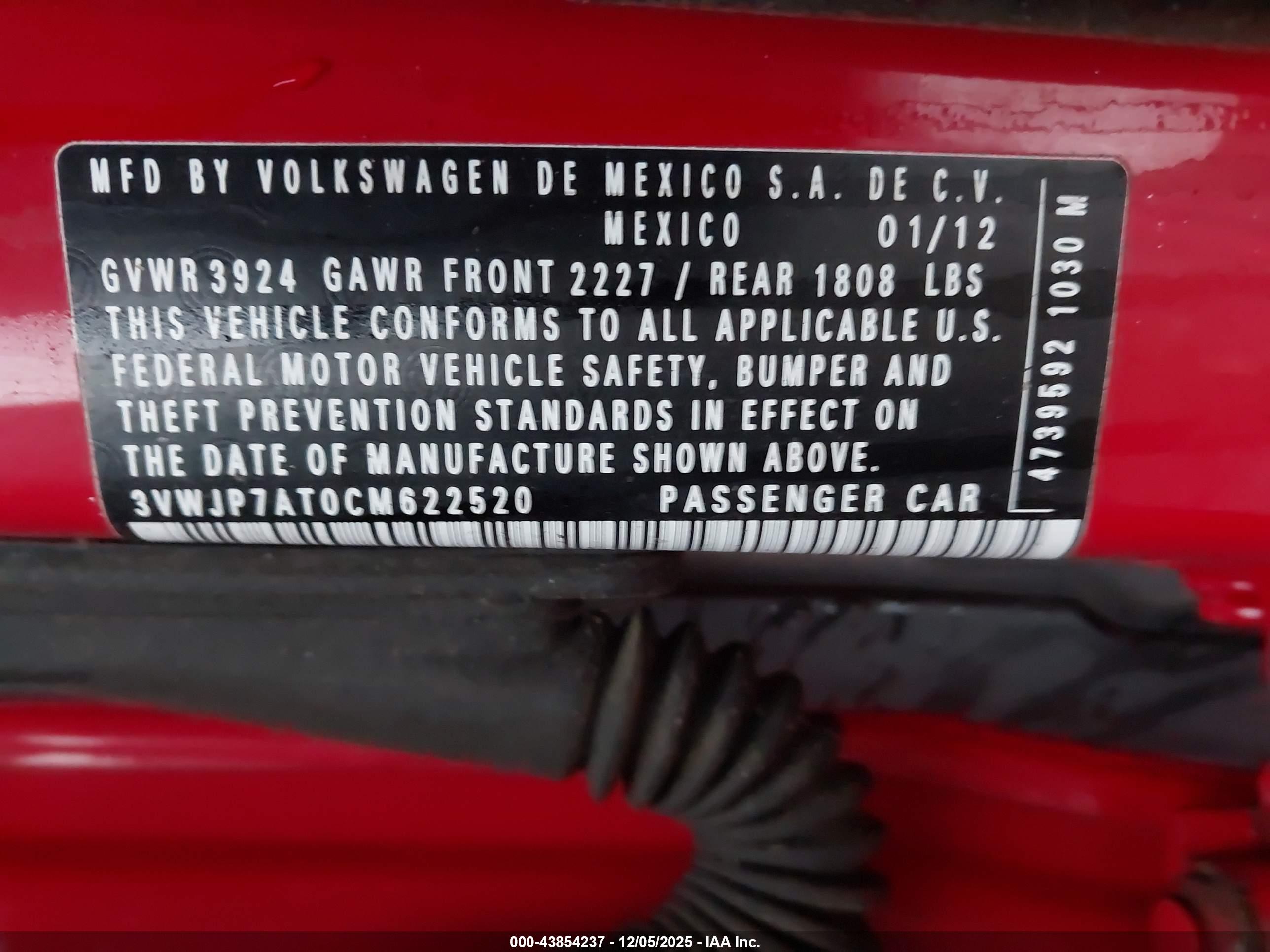 VOLKSWAGEN BEETLE image 9