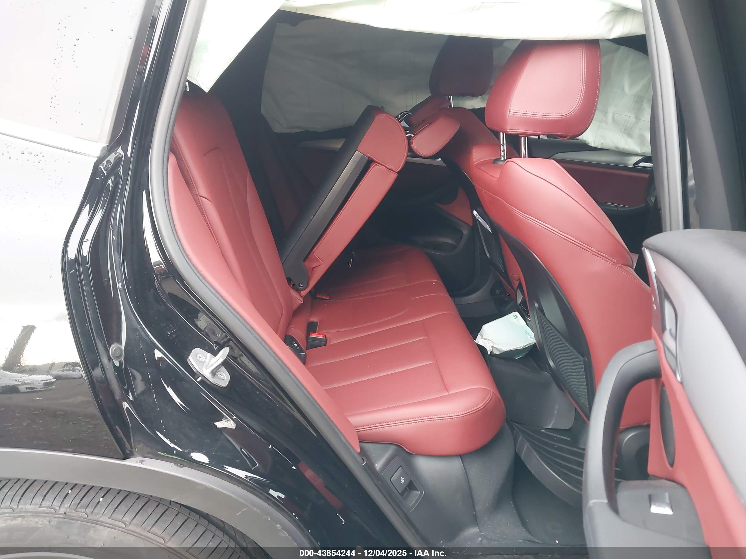BMW X3 image 8