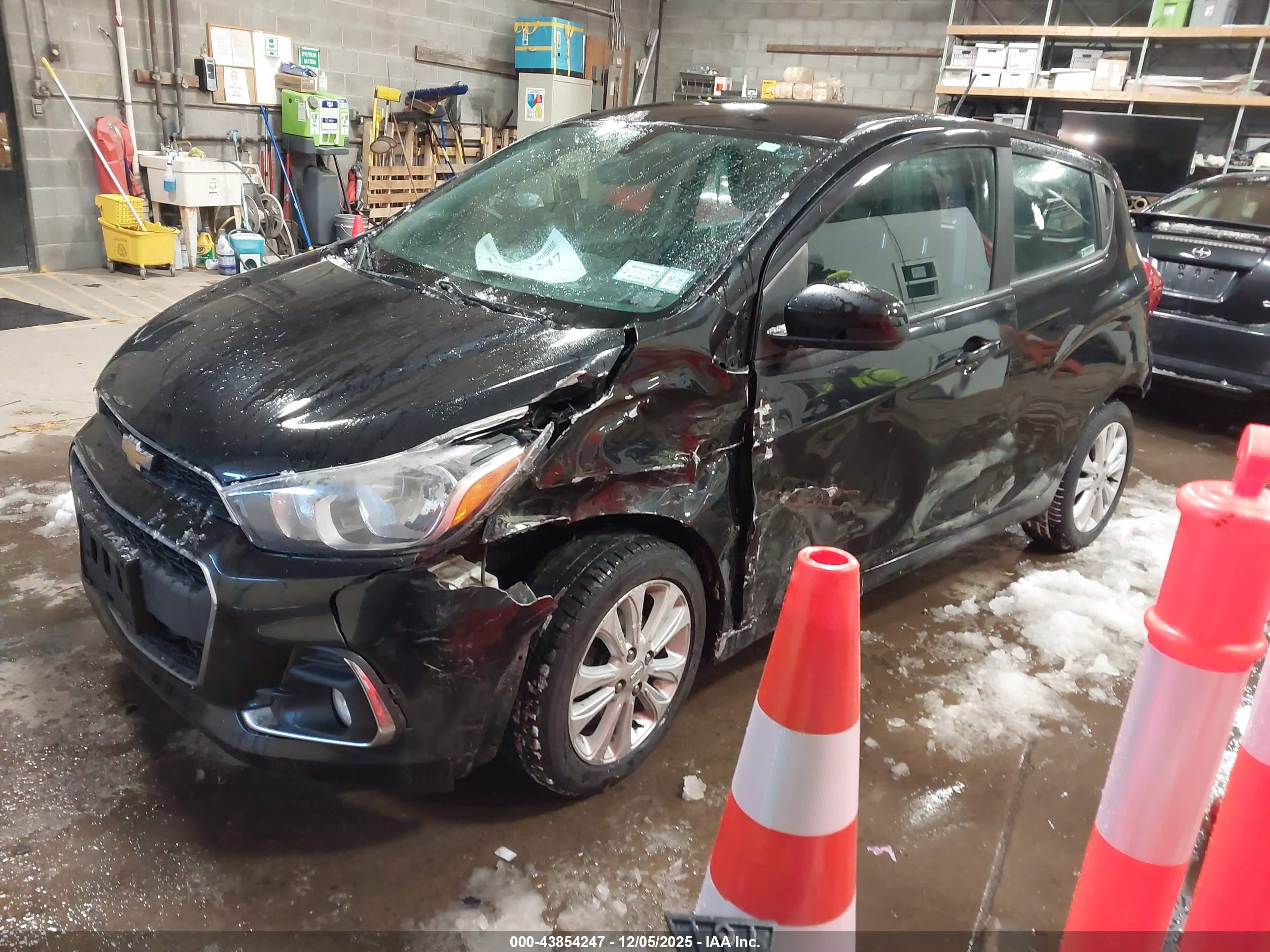 CHEVROLET SPARK image 2