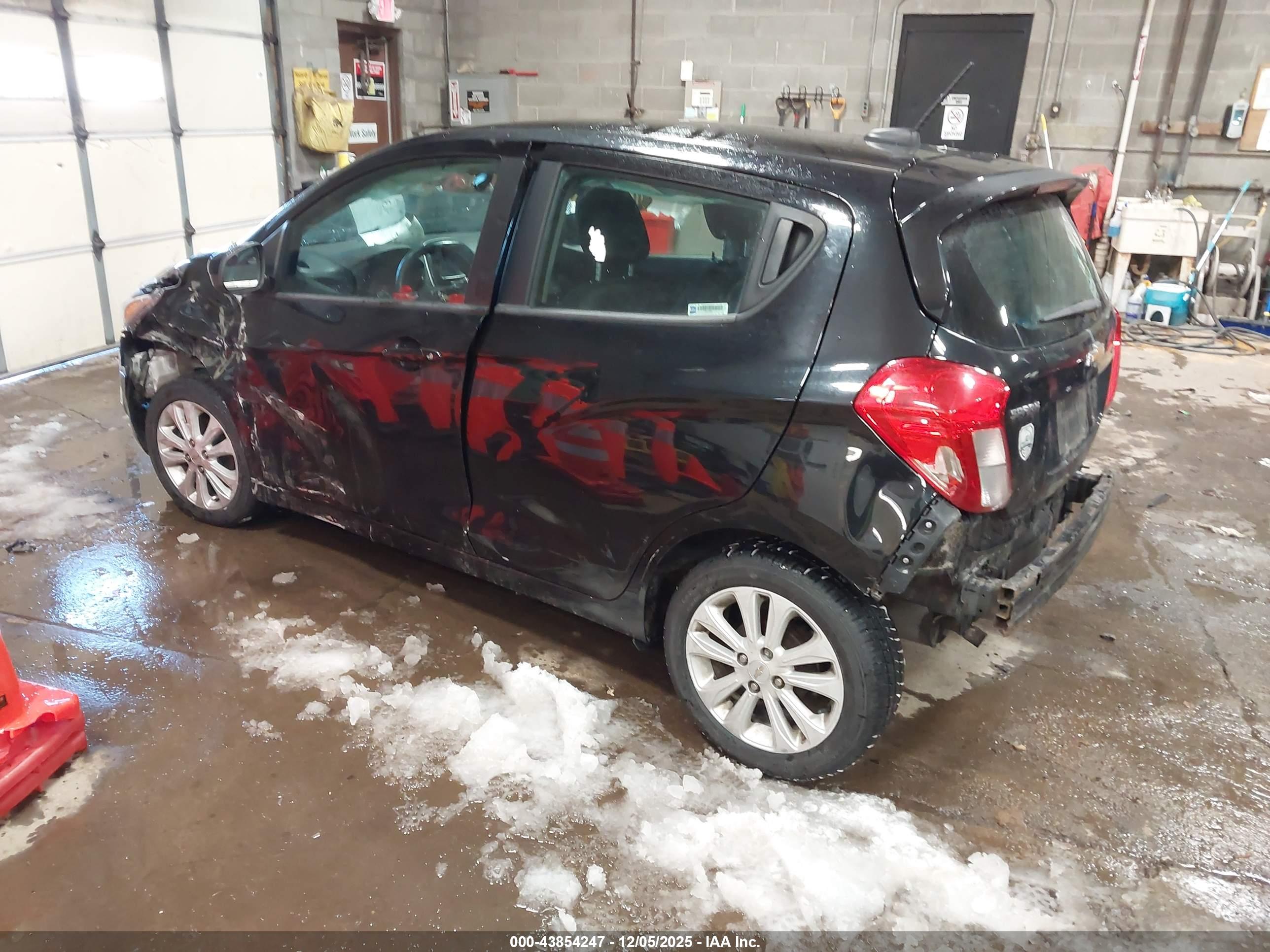 CHEVROLET SPARK image 3