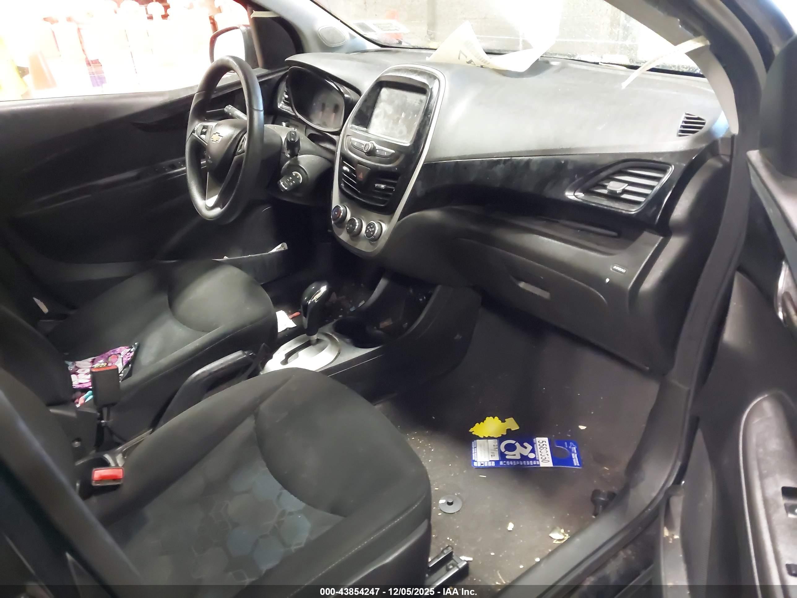 CHEVROLET SPARK image 5