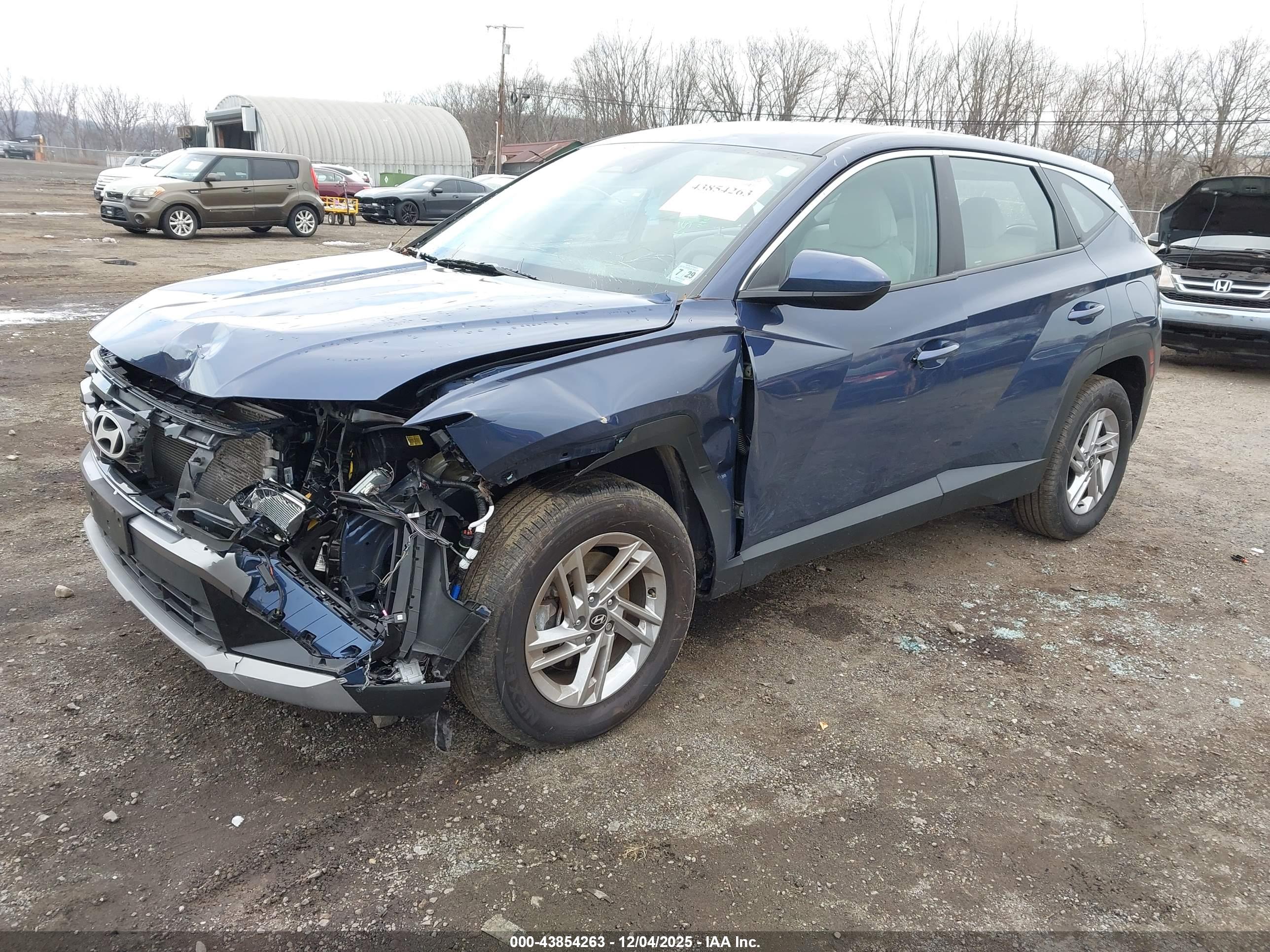 HYUNDAI TUCSON image 2