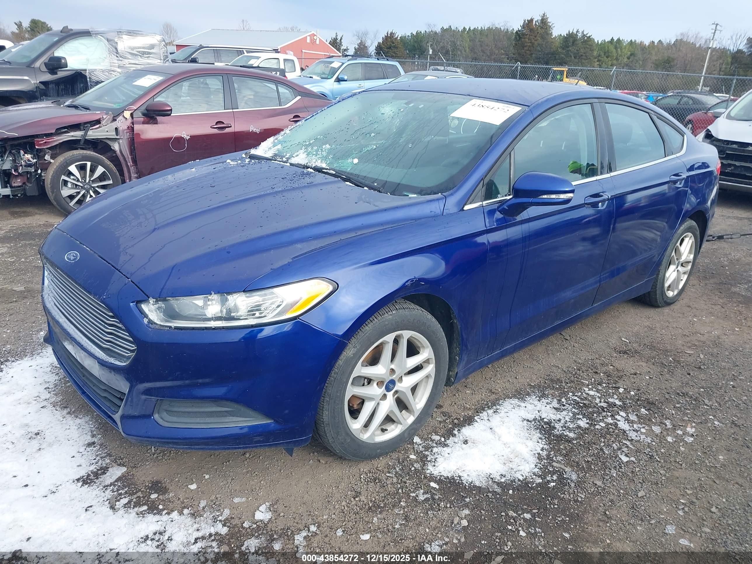 FORD FUSION image 2