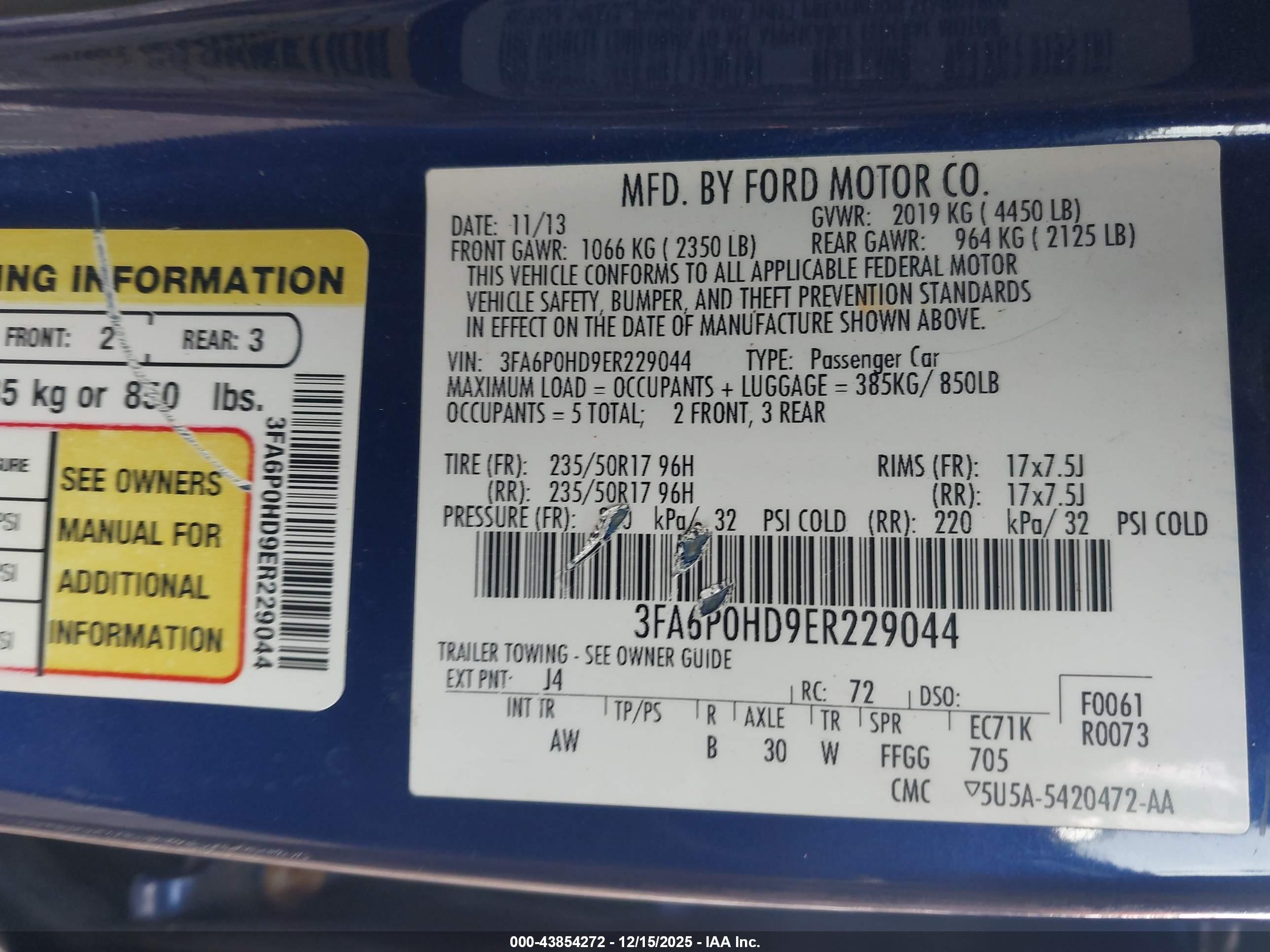 FORD FUSION image 9