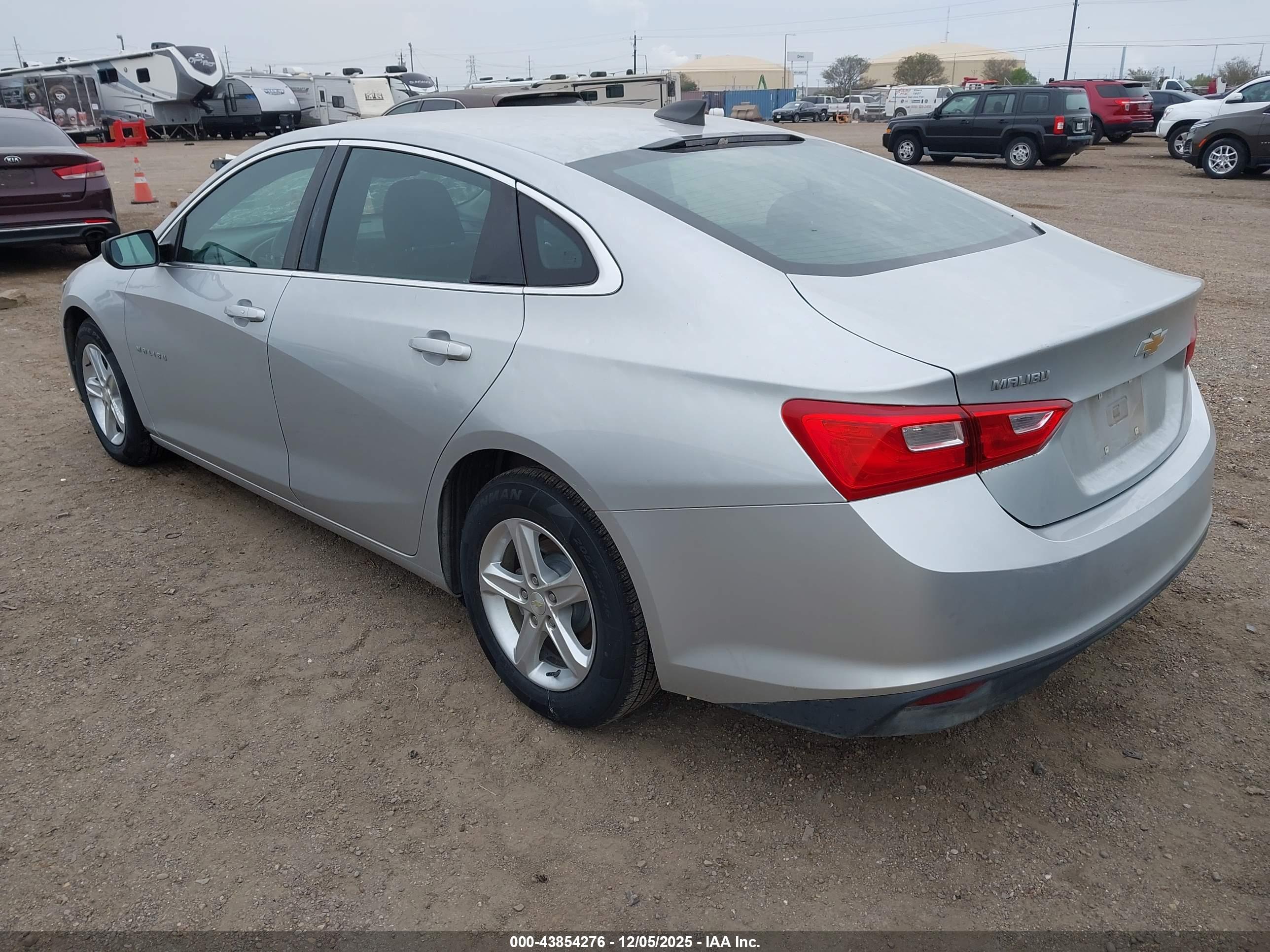 CHEVROLET MALIBU image 3