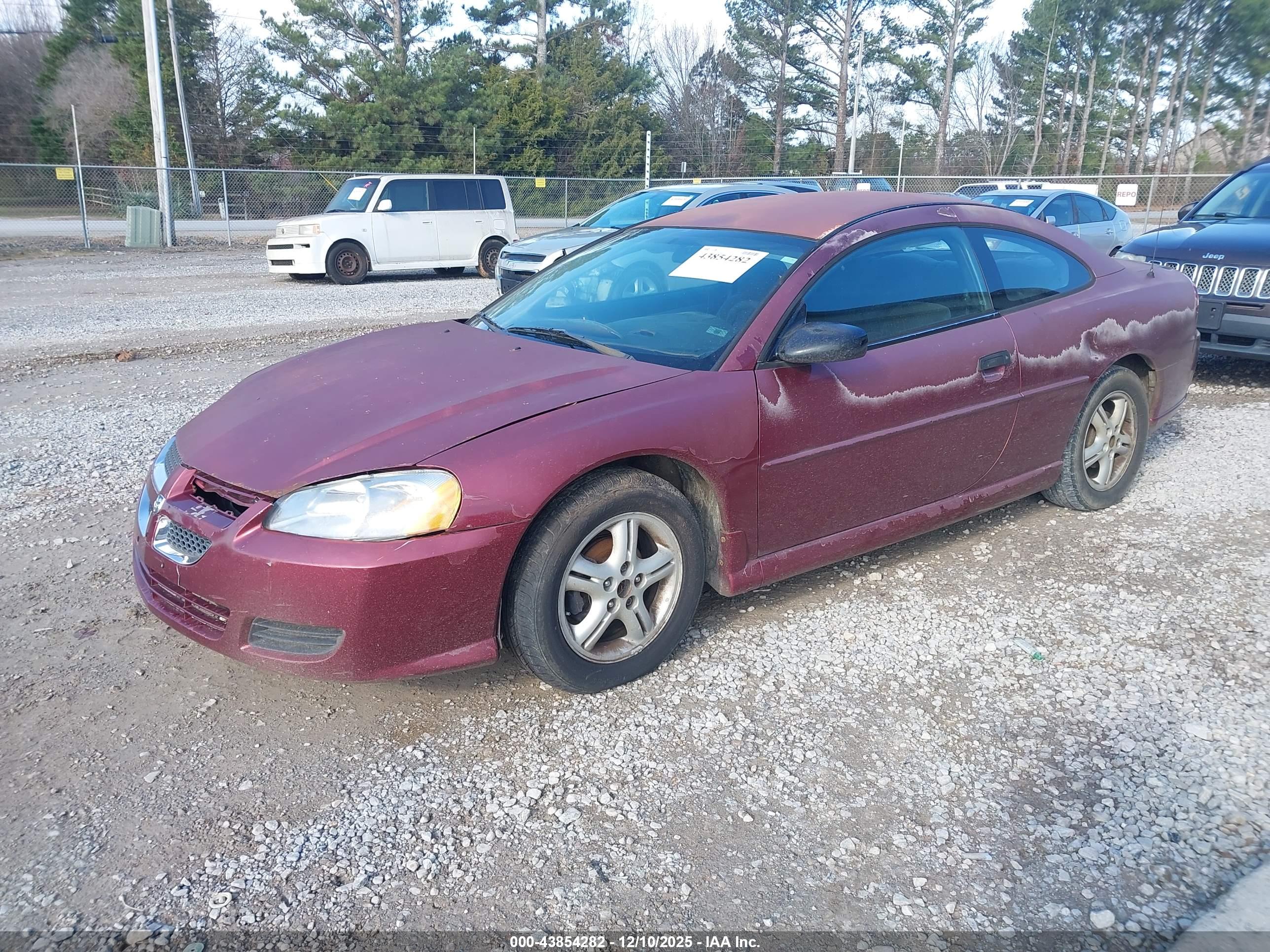 DODGE STRATUS image 2