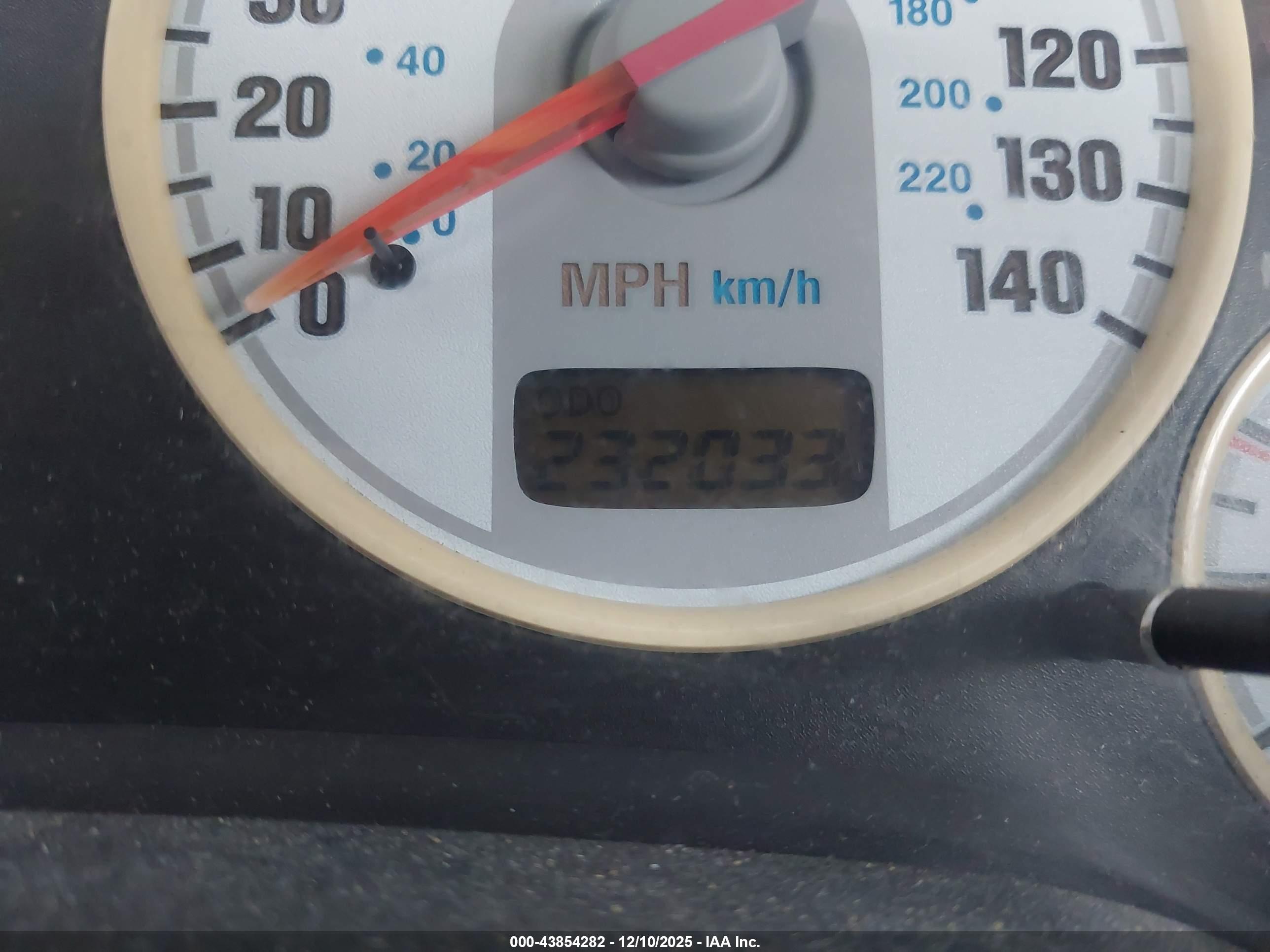 DODGE STRATUS image 7