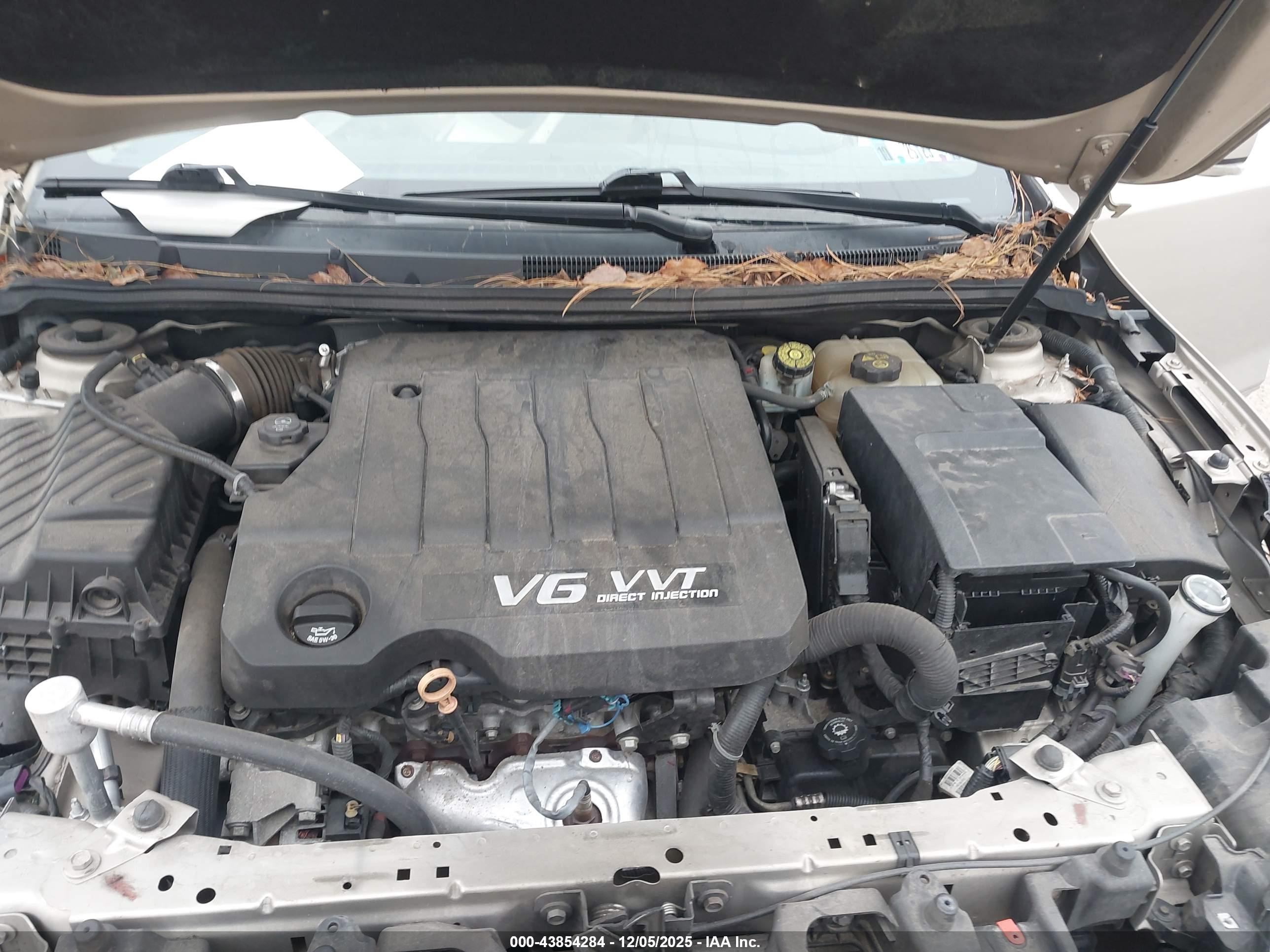 BUICK LACROSSE image 10