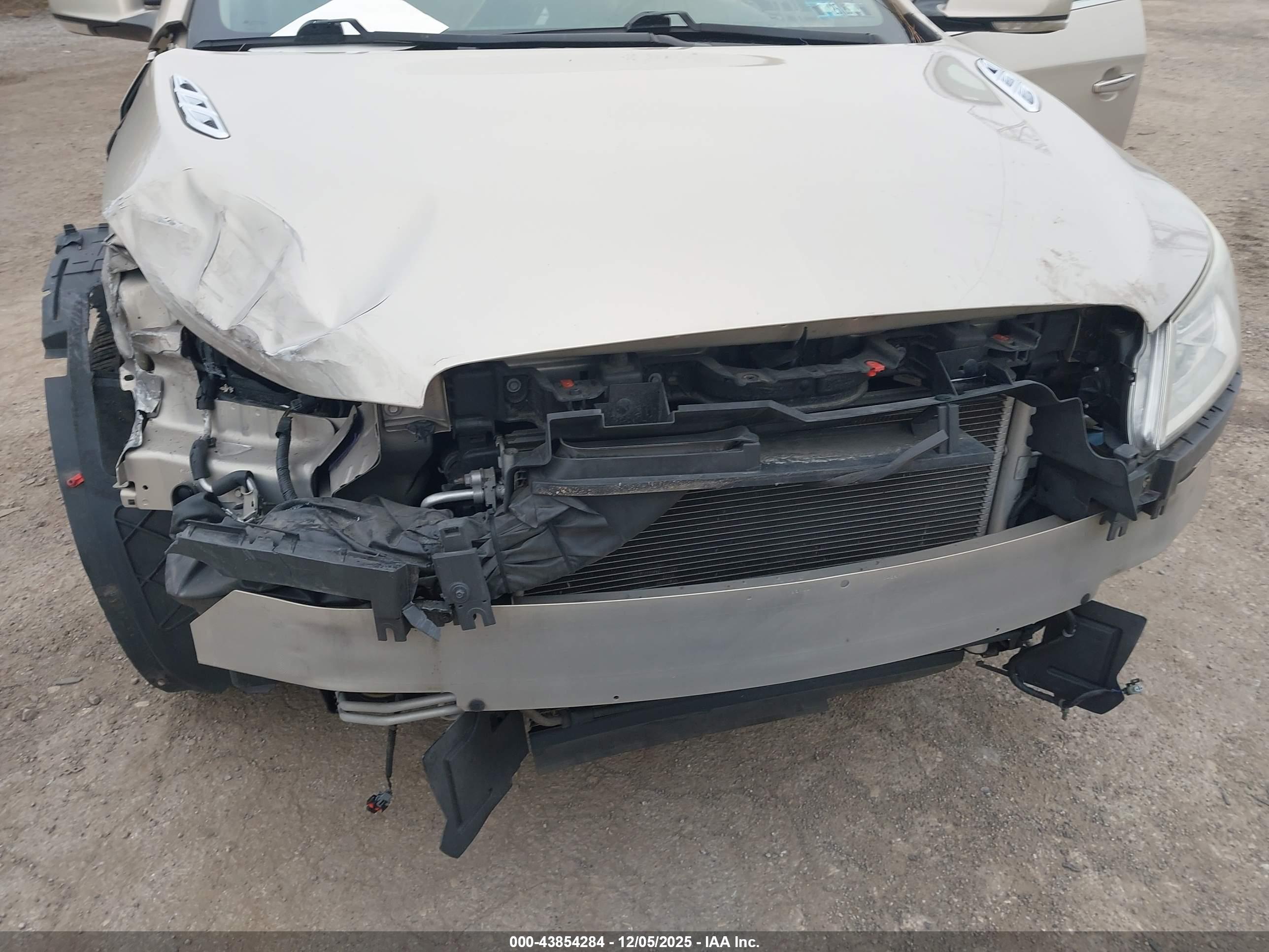 BUICK LACROSSE image 6