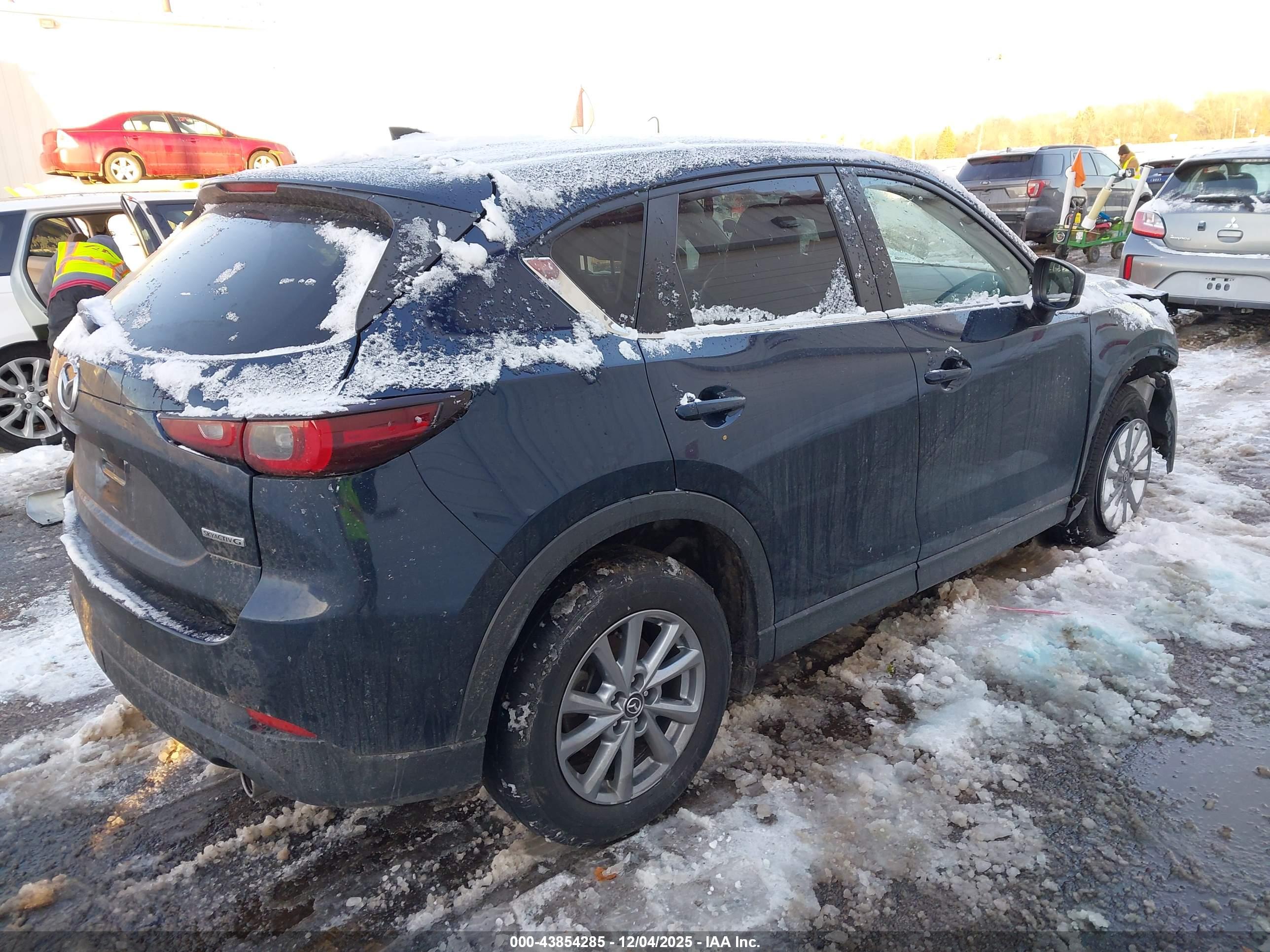MAZDA CX-5 image 4
