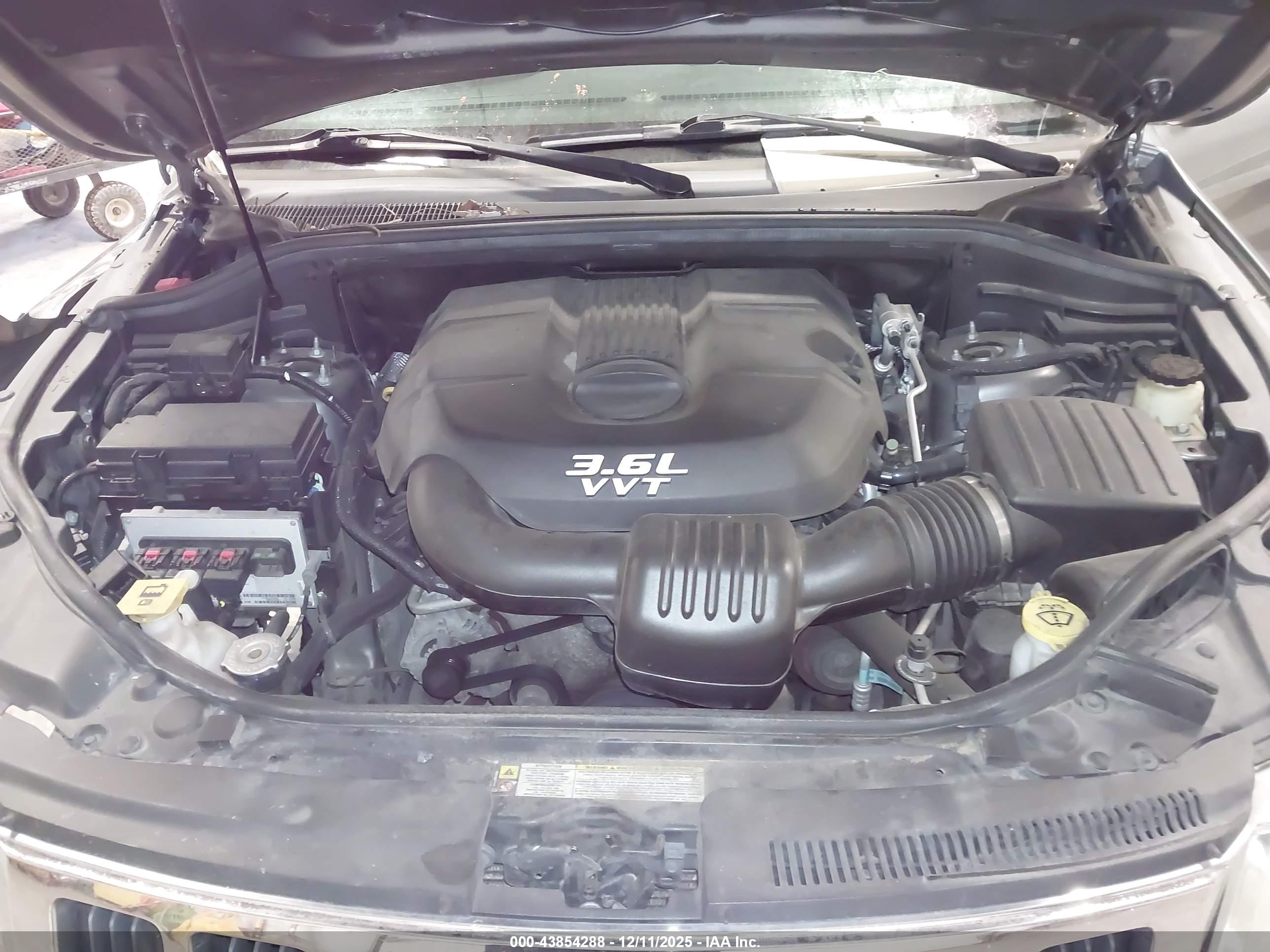 JEEP GRAND image 10