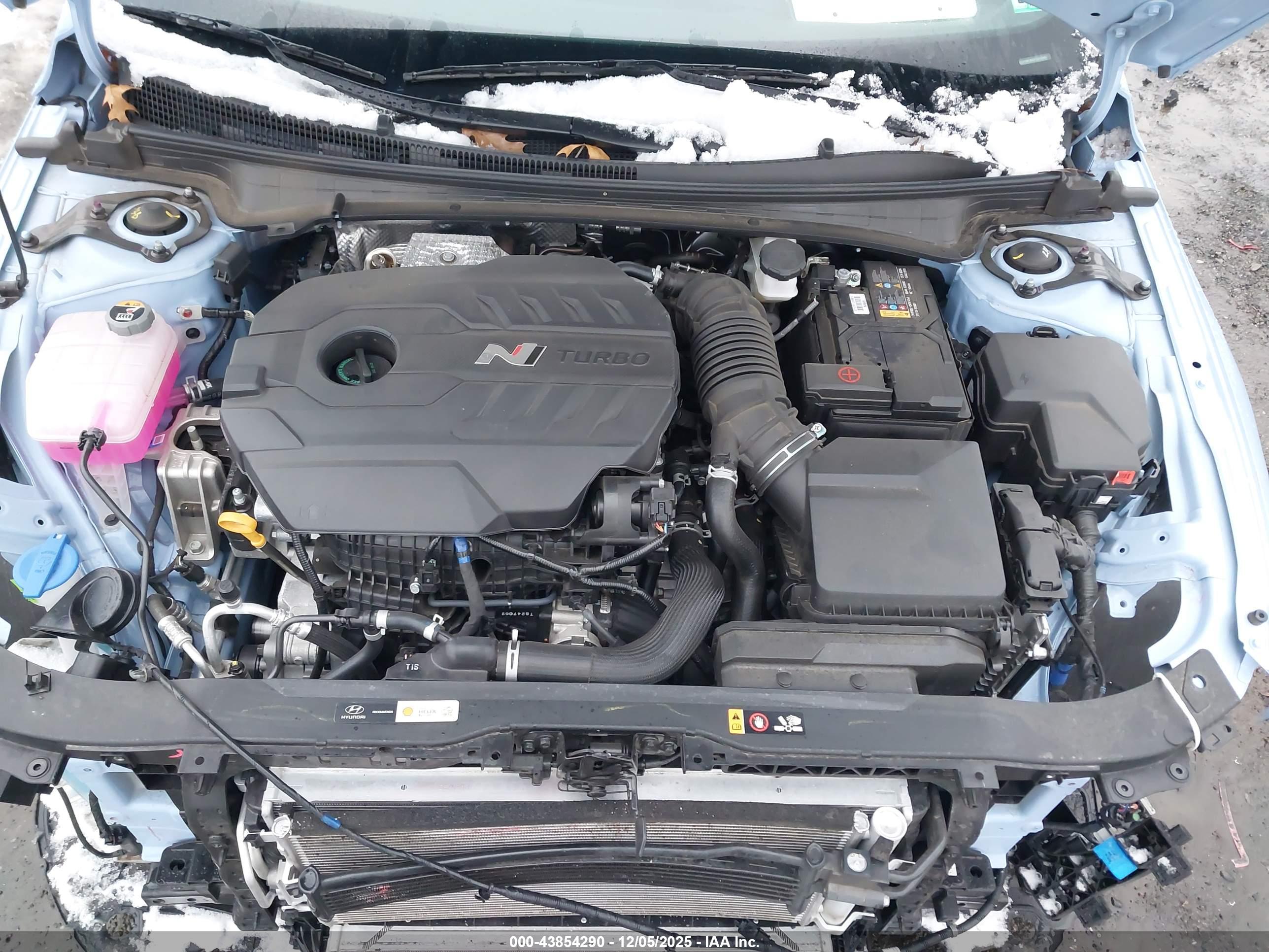 HYUNDAI ELANTRA image 10