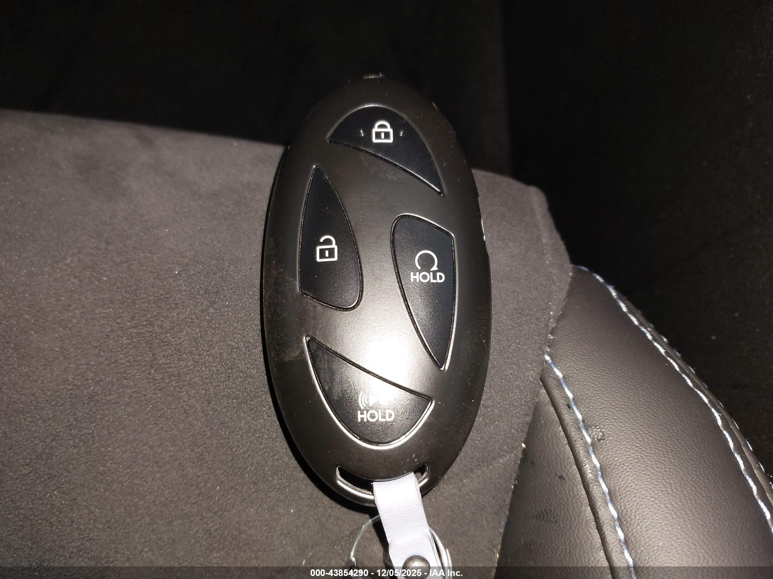 HYUNDAI ELANTRA image 11