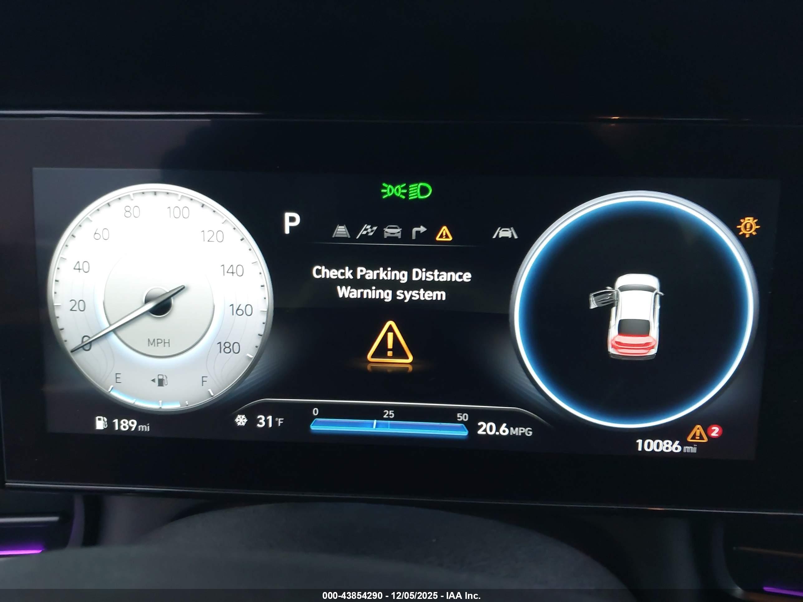 HYUNDAI ELANTRA image 7
