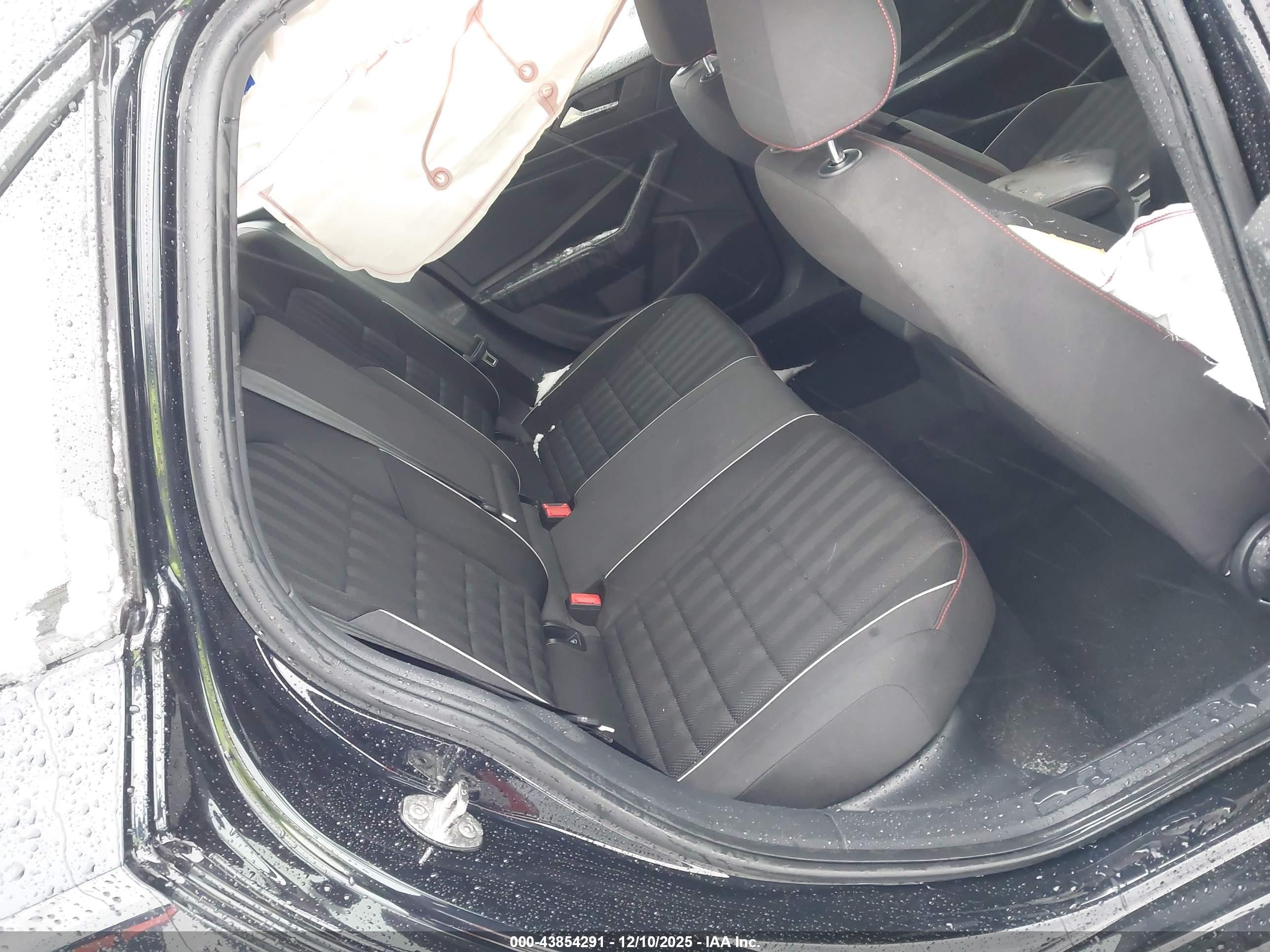 VOLKSWAGEN JETTA image 8